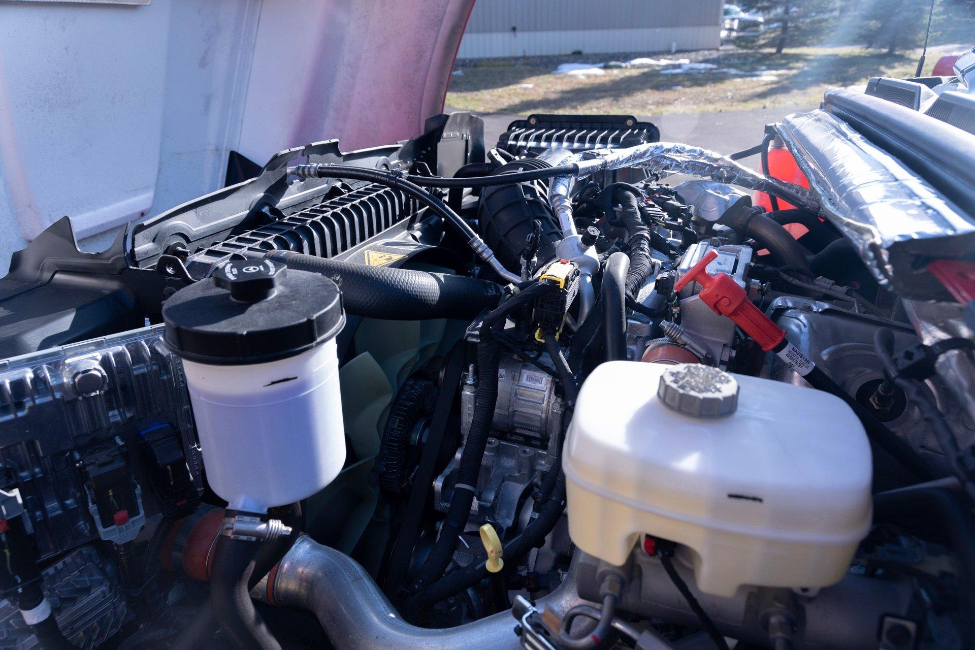 2023 Chevrolet Silverado 6500HD 122