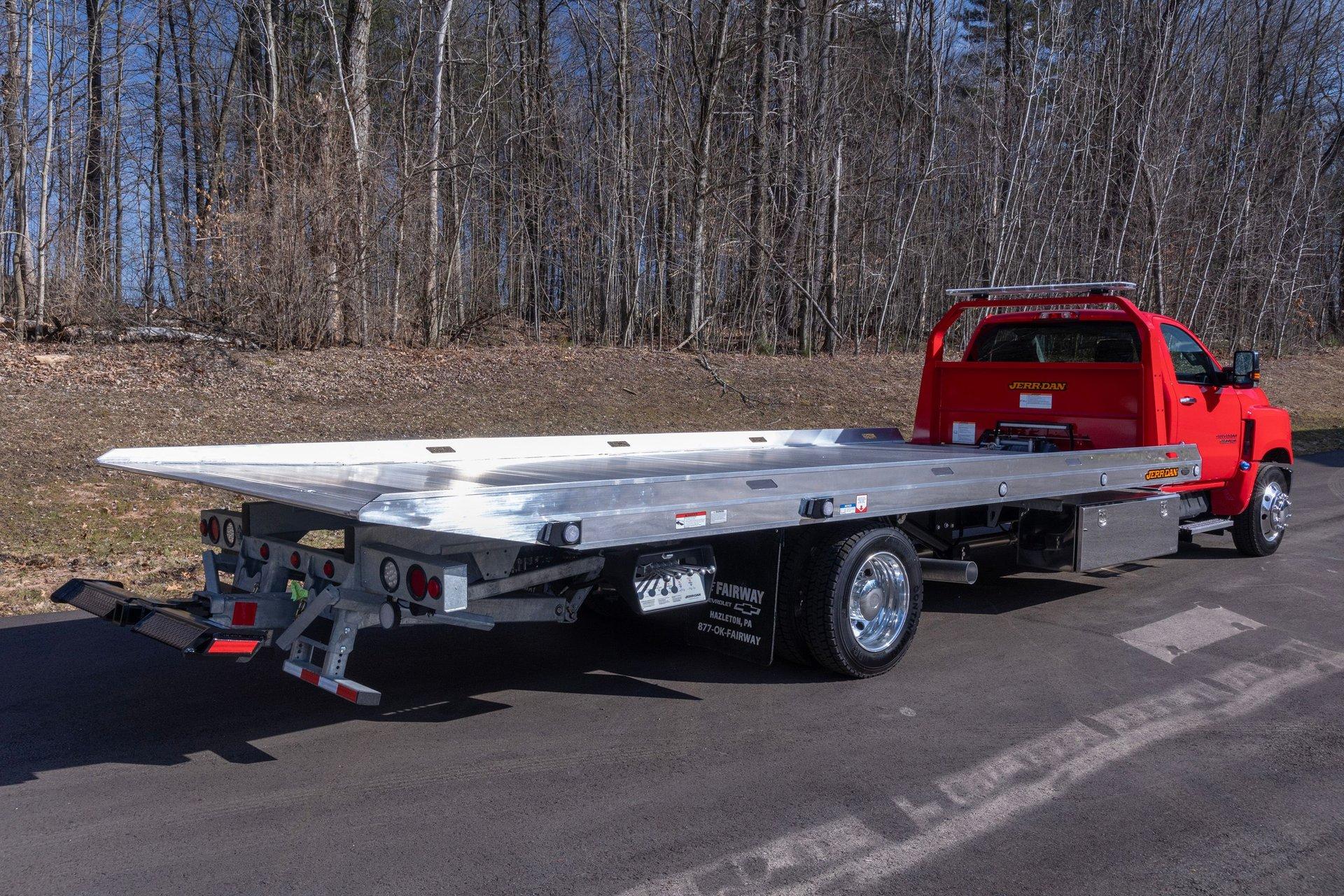 2023 Chevrolet Silverado 6500HD 21