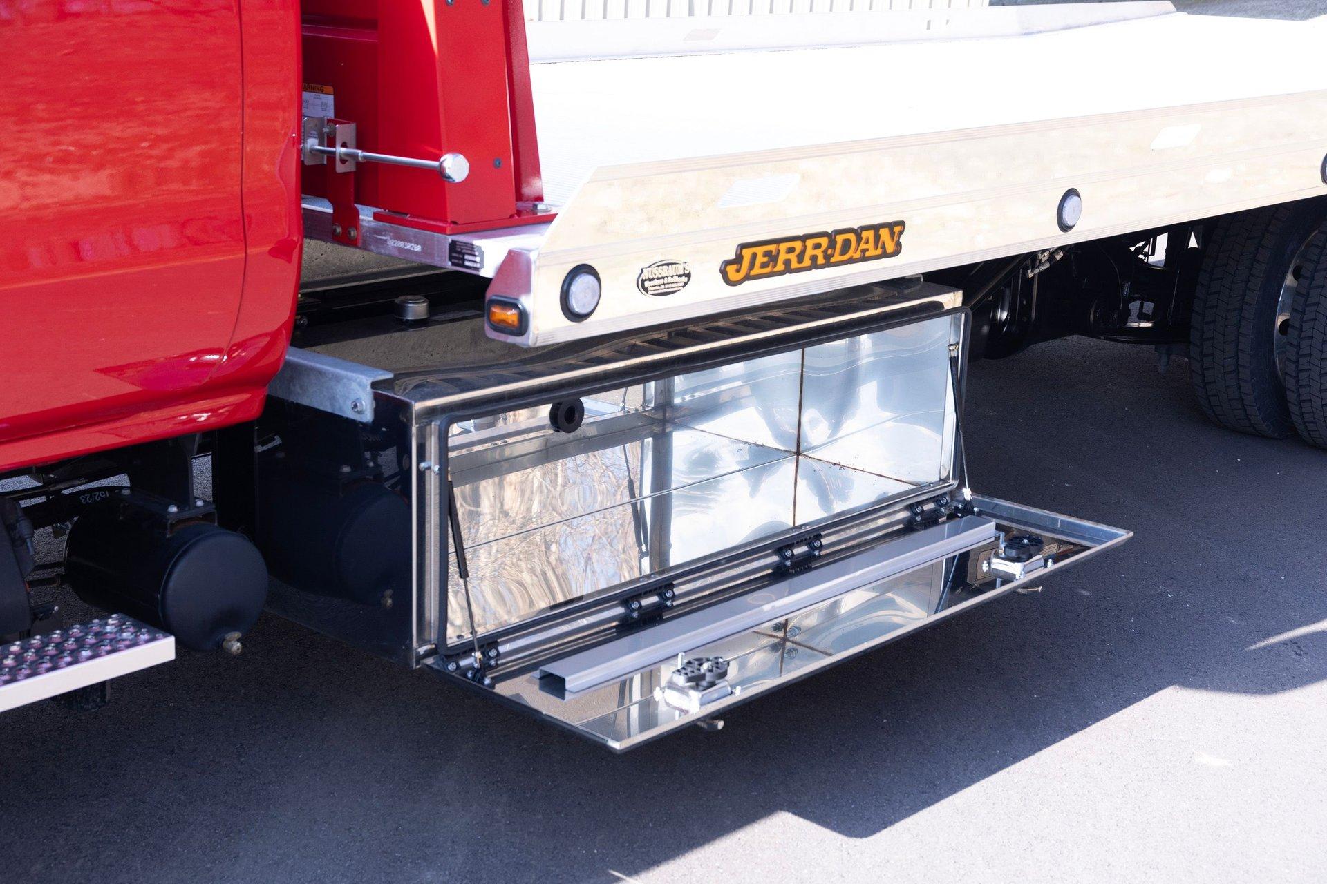 2023 Chevrolet Silverado 6500HD 43