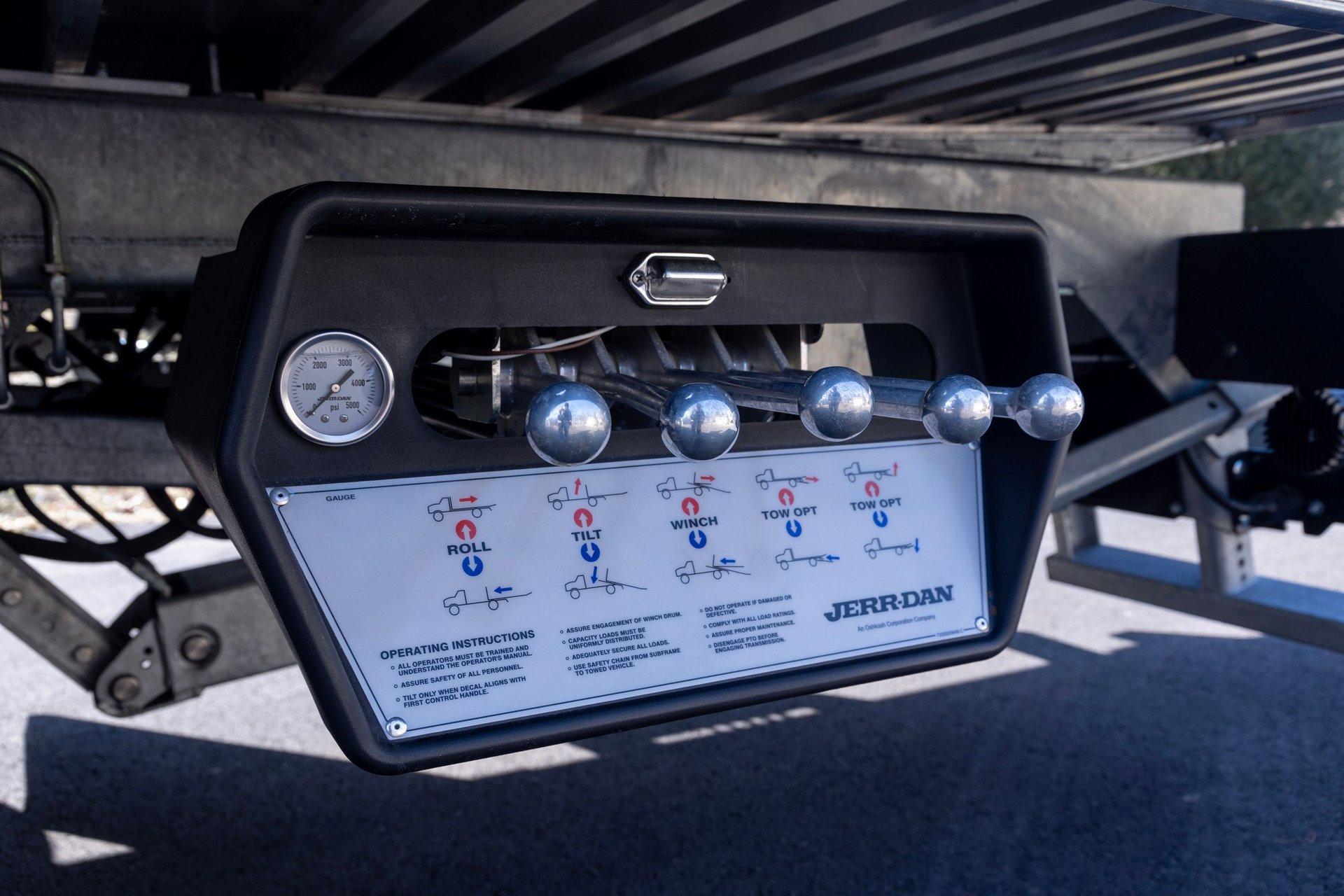 2023 Chevrolet Silverado 6500HD 78