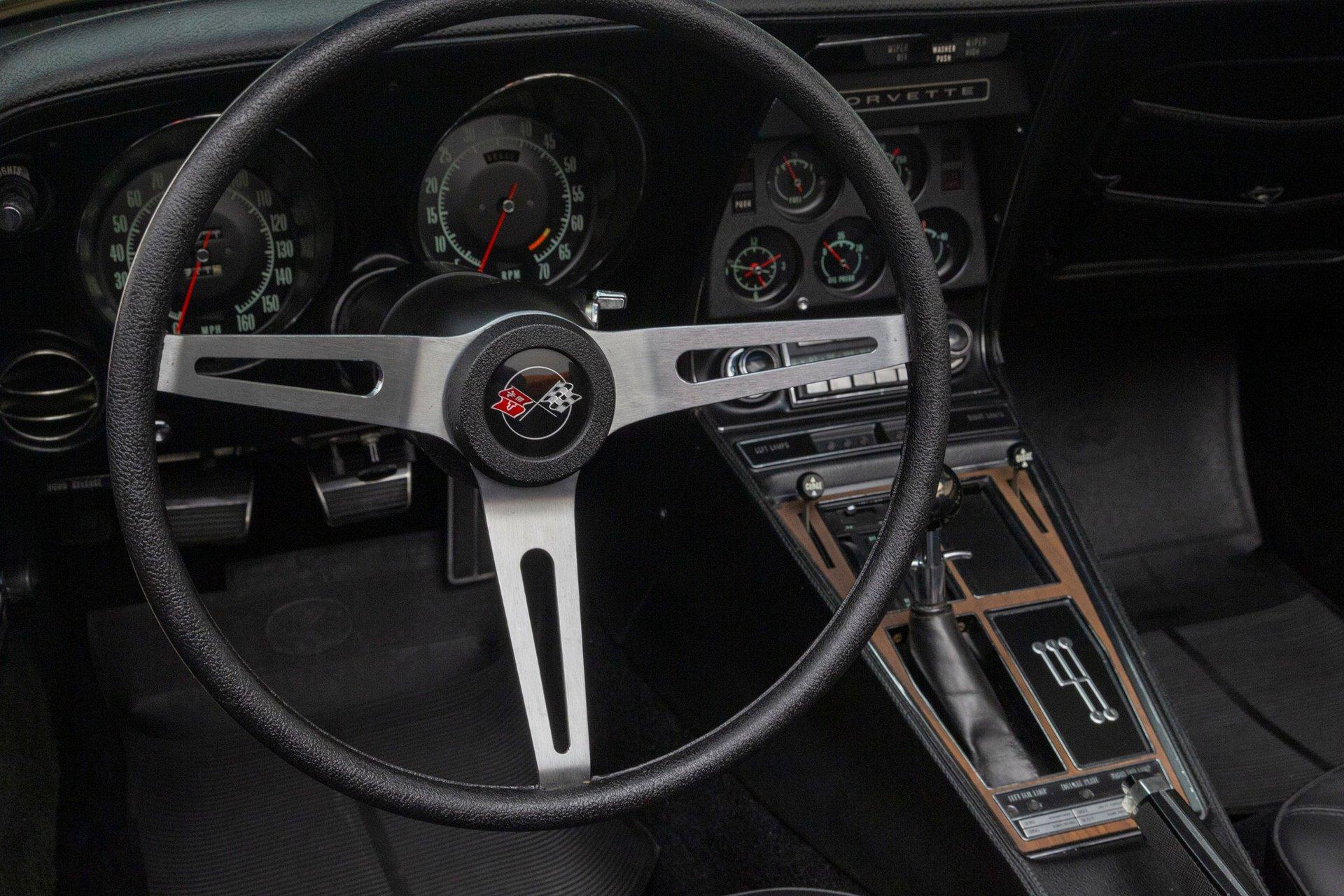 1971 Chevrolet Corvette 29