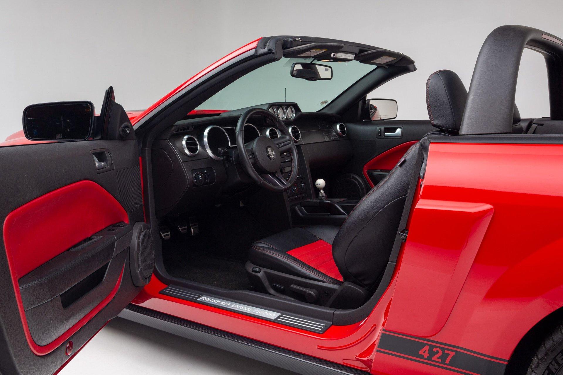 2007 Shelby Mustang 32