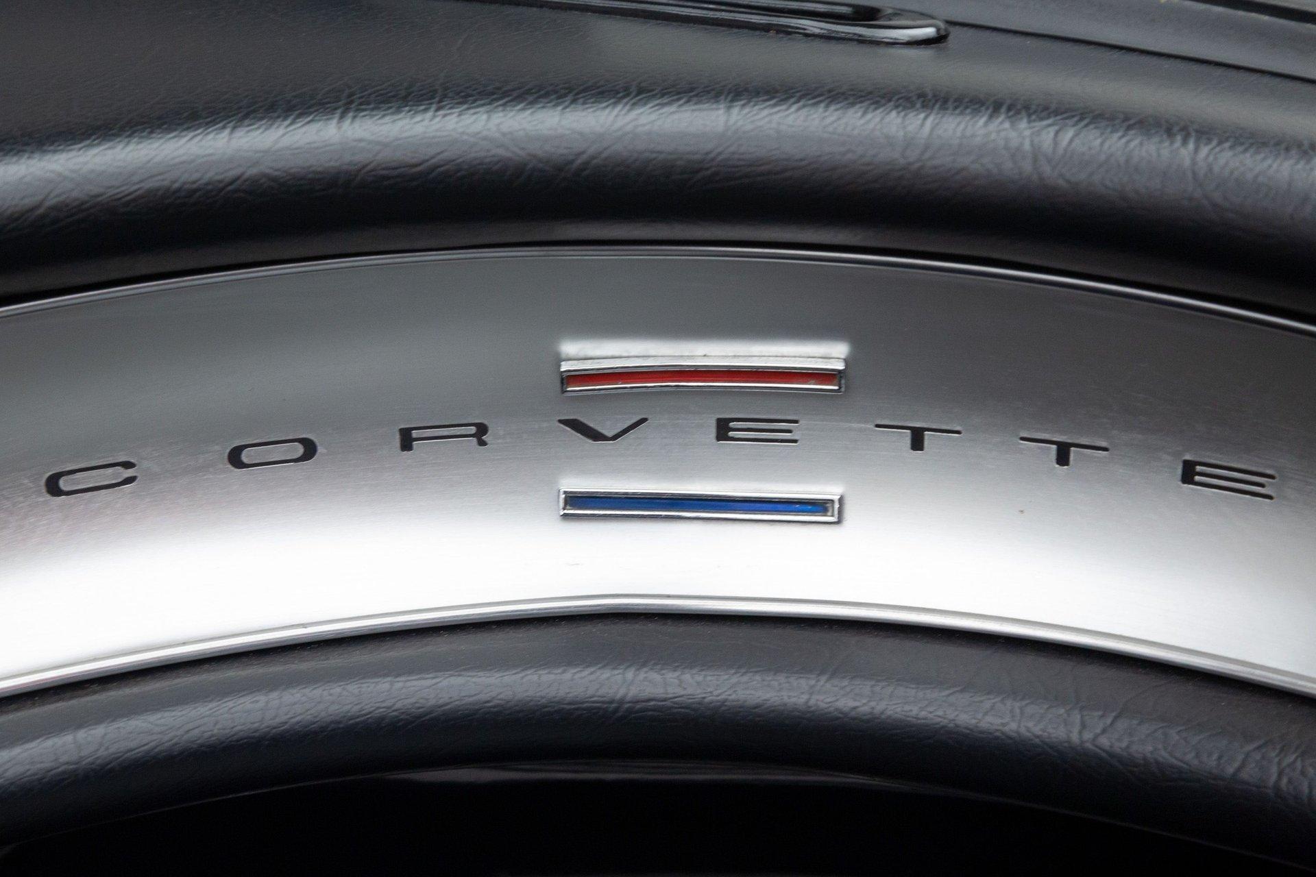 1962 Chevrolet Corvette 16