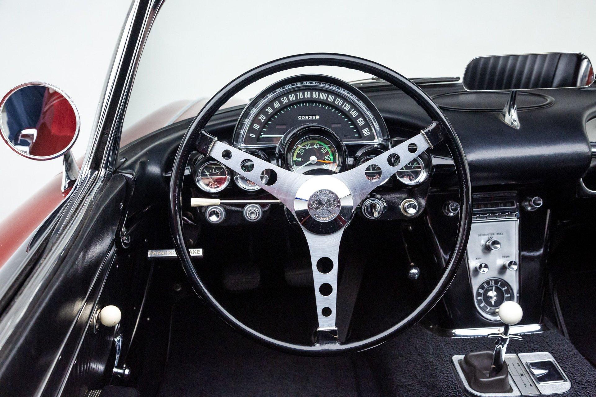 1962 Chevrolet Corvette 22
