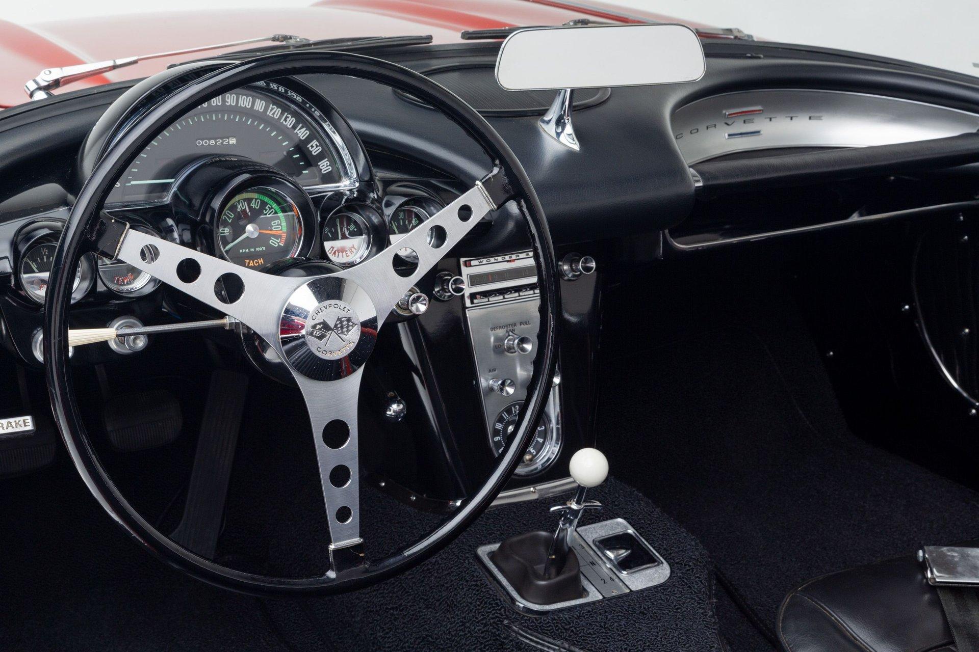 1962 Chevrolet Corvette 23