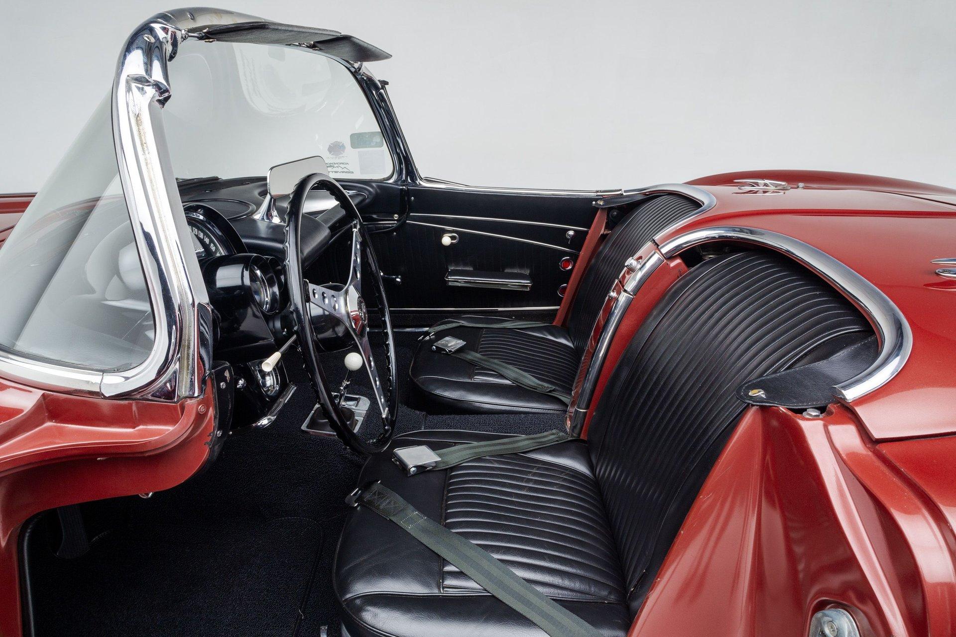 1962 Chevrolet Corvette 27