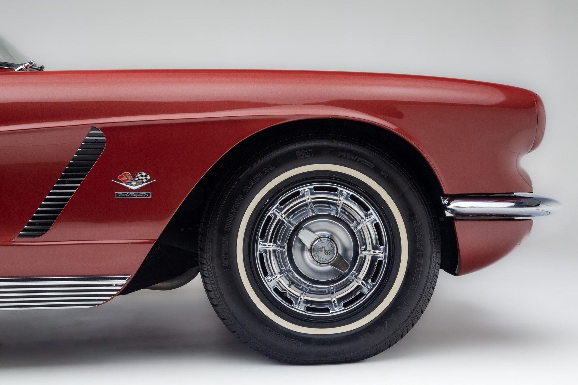 1962 Chevrolet Corvette 36