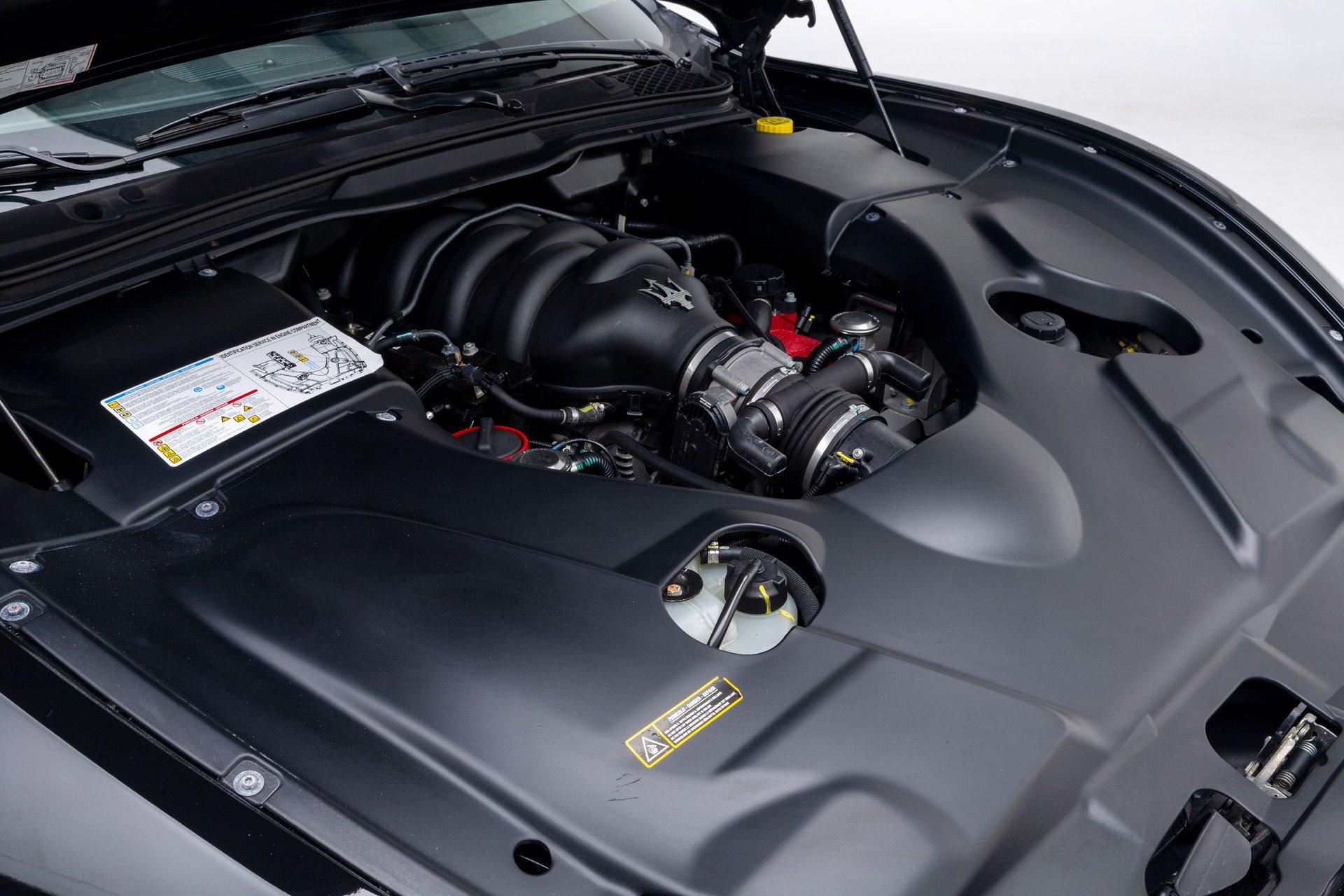 2013 Maserati GranTurismo Sport 33