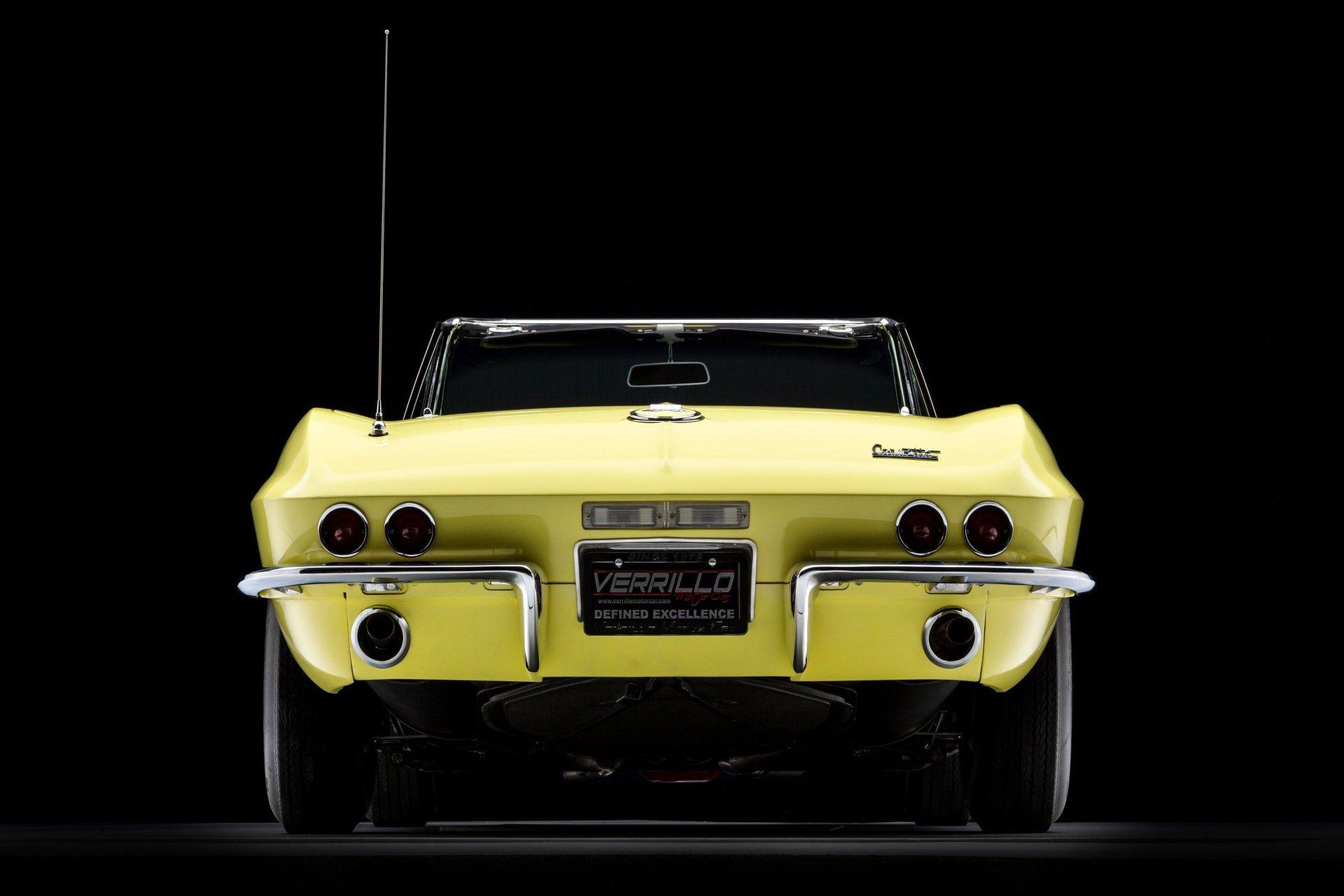 1967 Chevrolet Corvette 24
