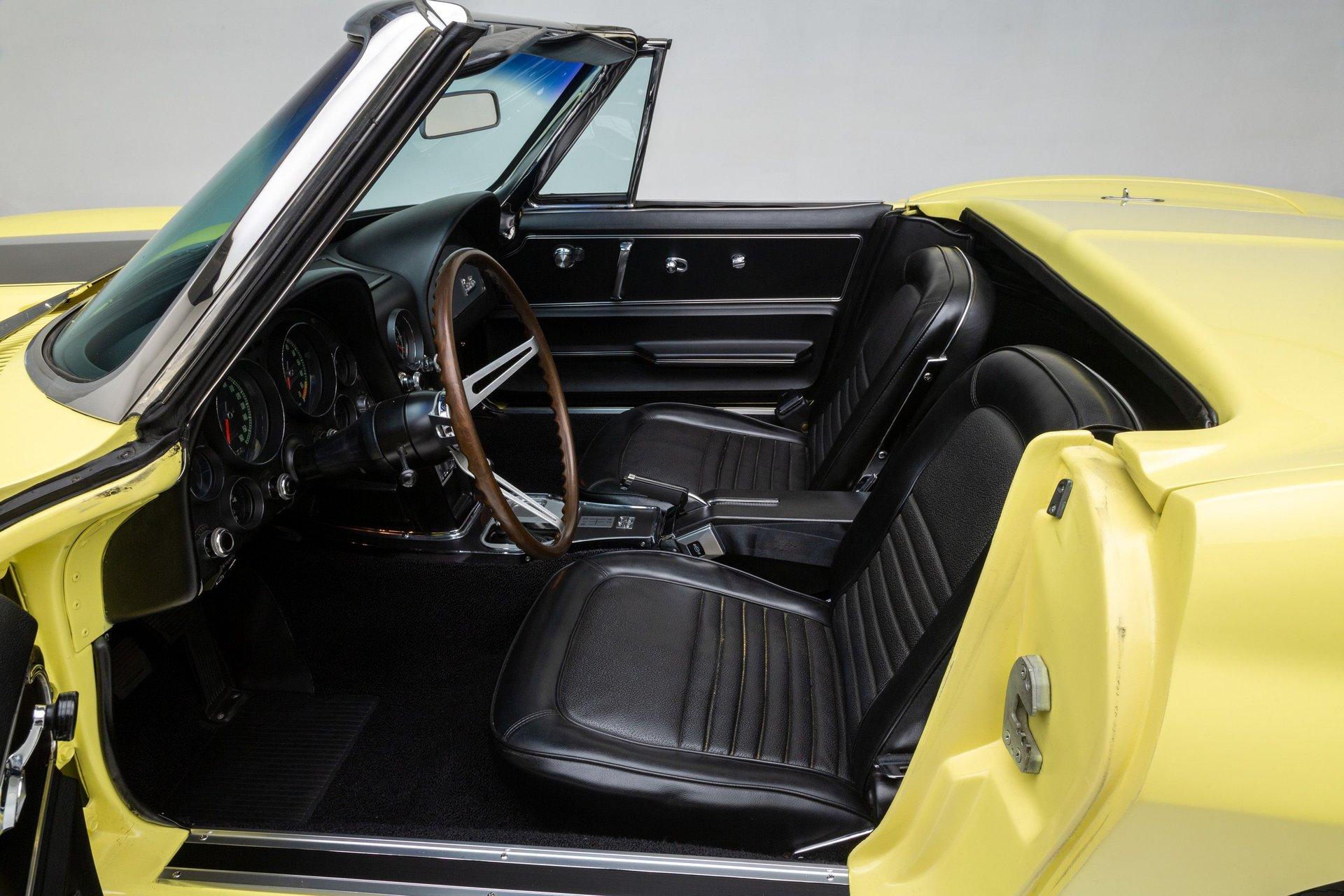 1967 Chevrolet Corvette 35