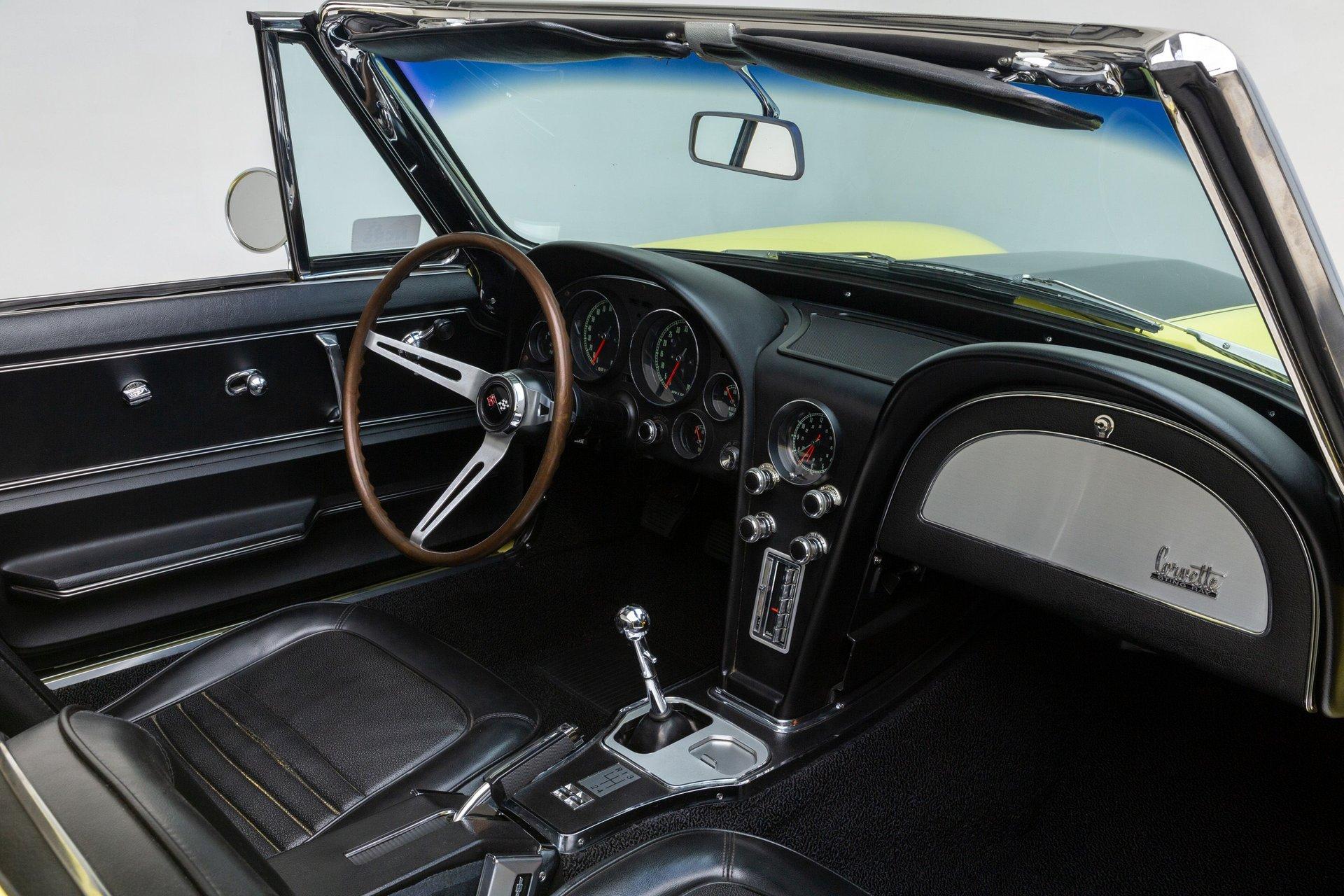 1967 Chevrolet Corvette 38