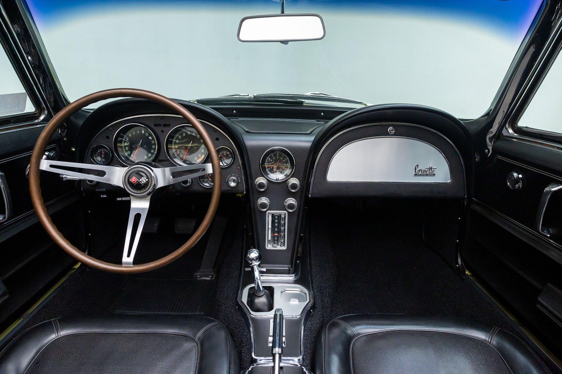 1967 Chevrolet Corvette 40