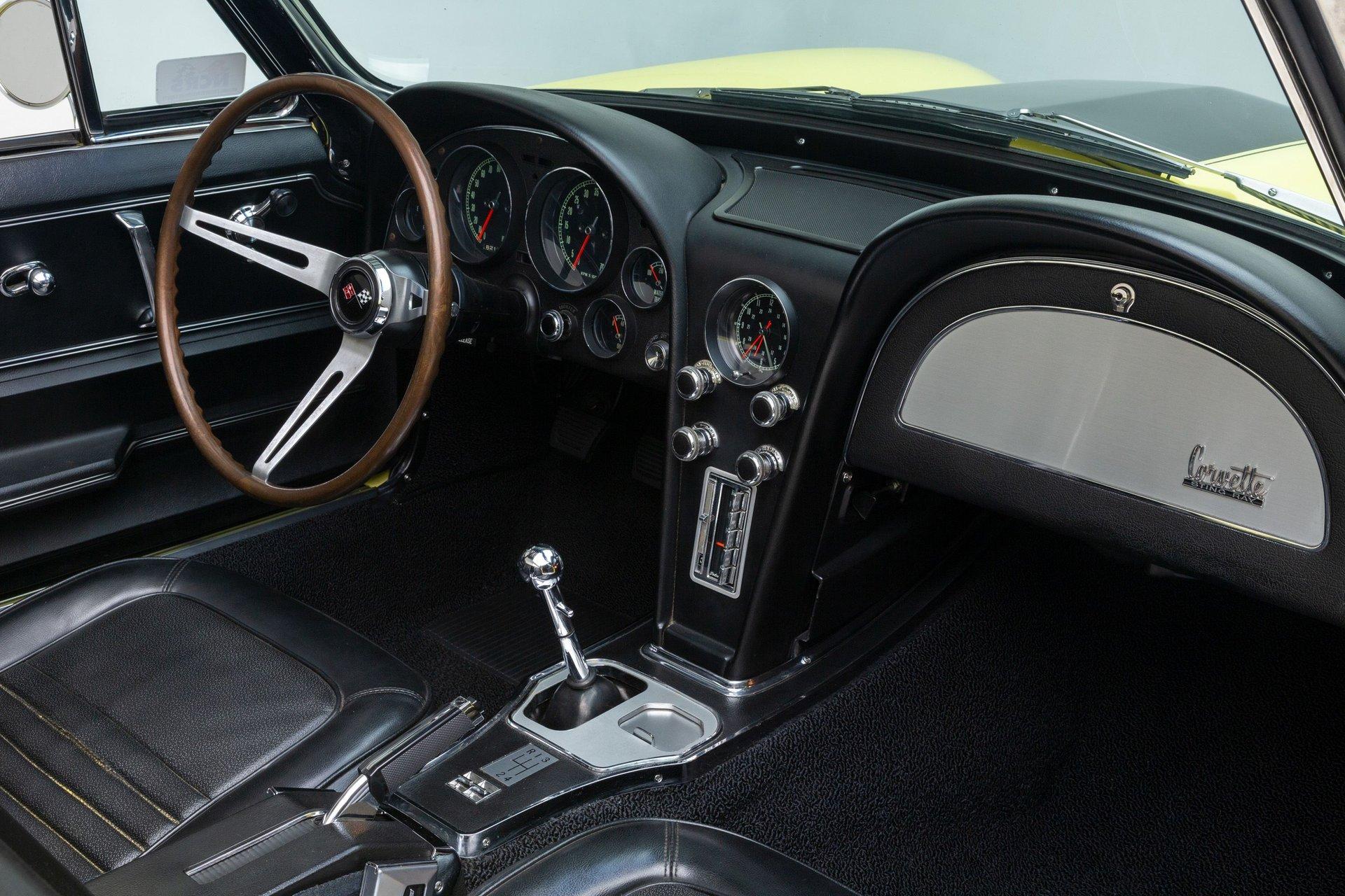 1967 Chevrolet Corvette 43