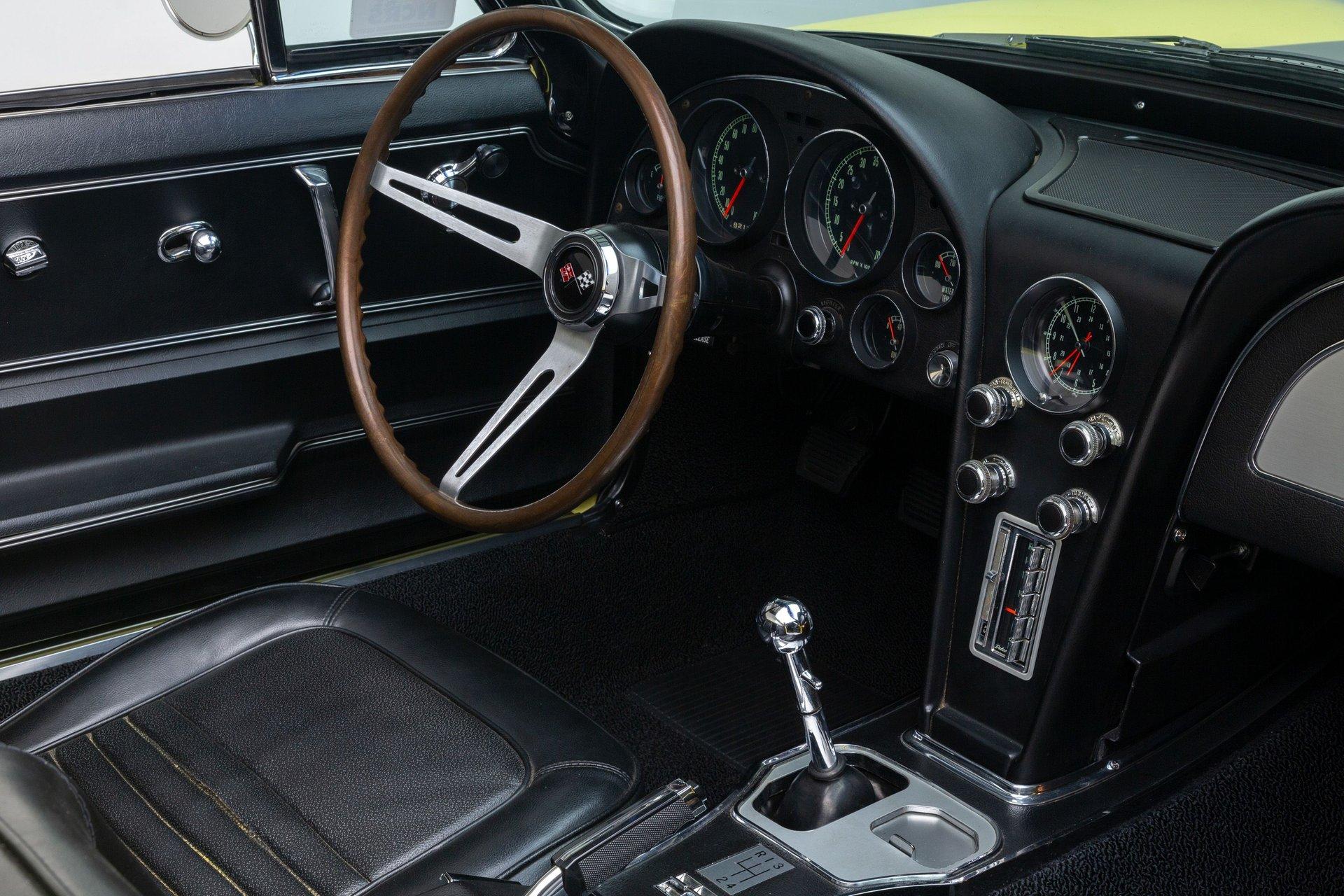 1967 Chevrolet Corvette 44