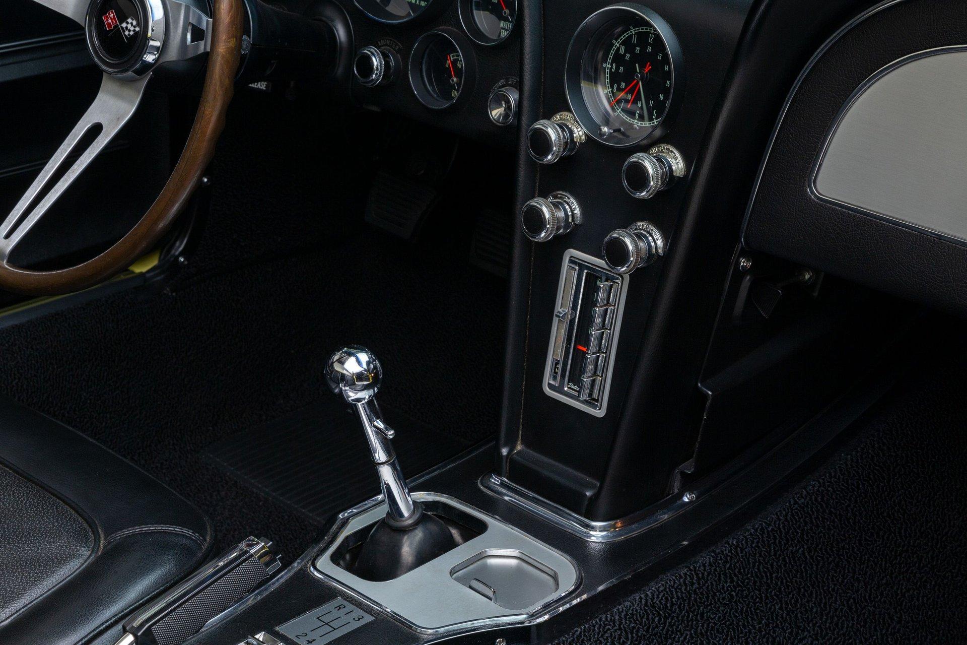 1967 Chevrolet Corvette 45