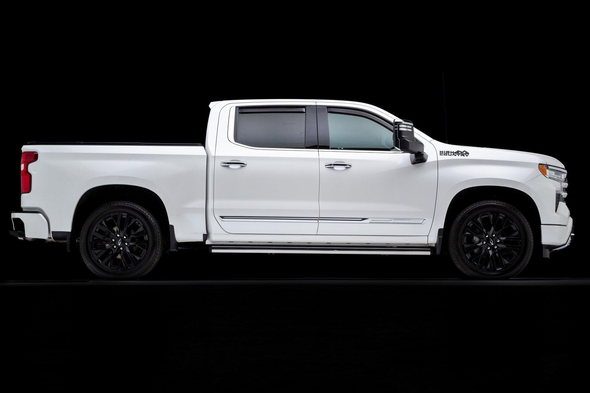 2024 Chevrolet Silverado 13