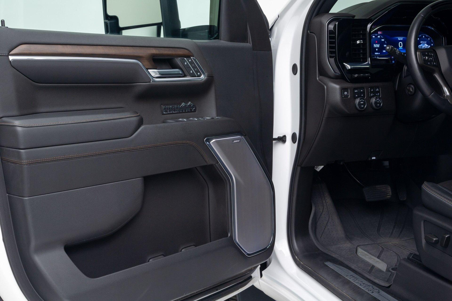 2024 Chevrolet Silverado 23