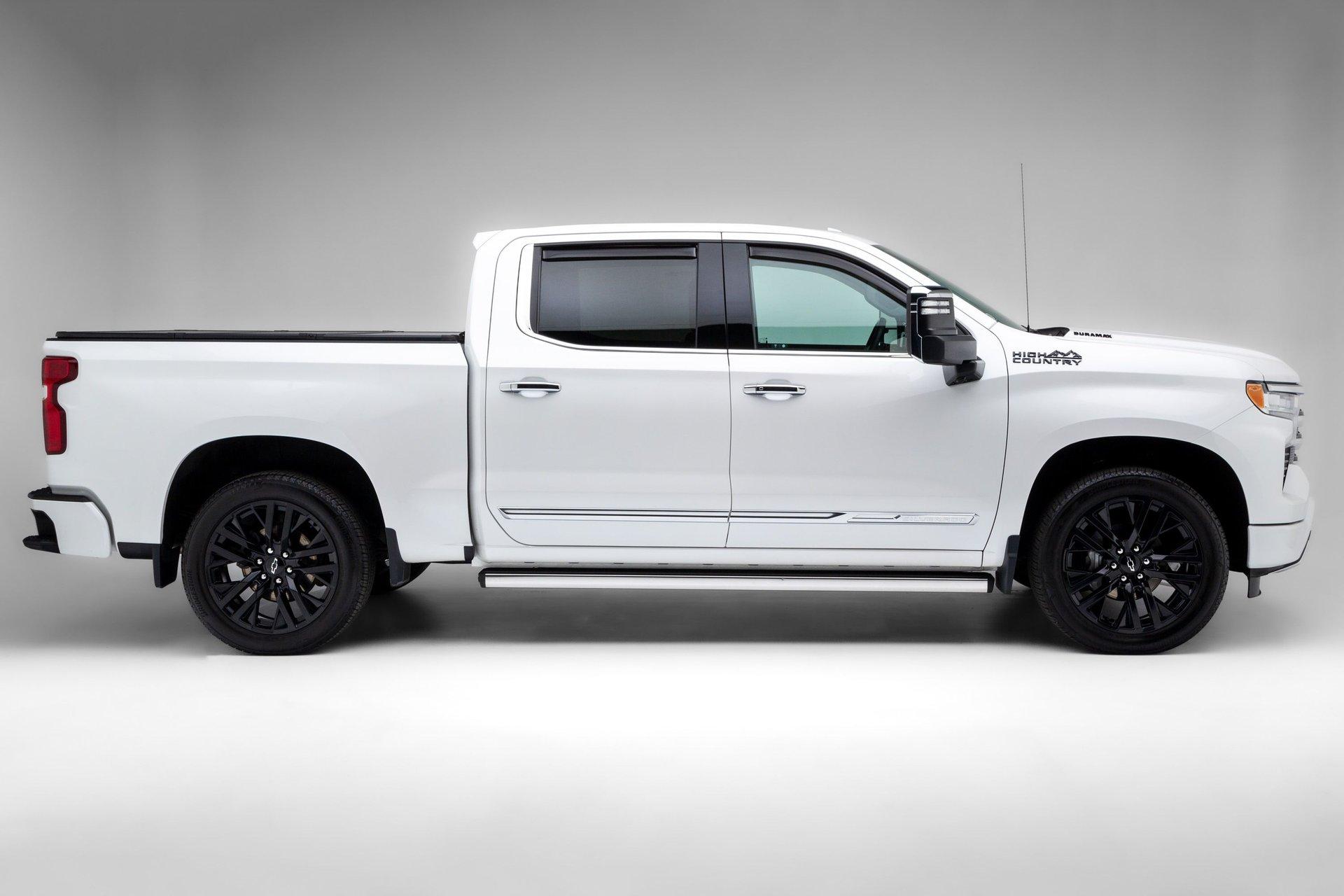 2024 Chevrolet Silverado 2