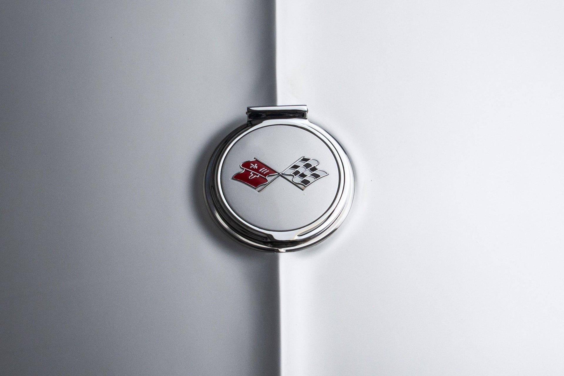 1967 Chevrolet Corvette 38