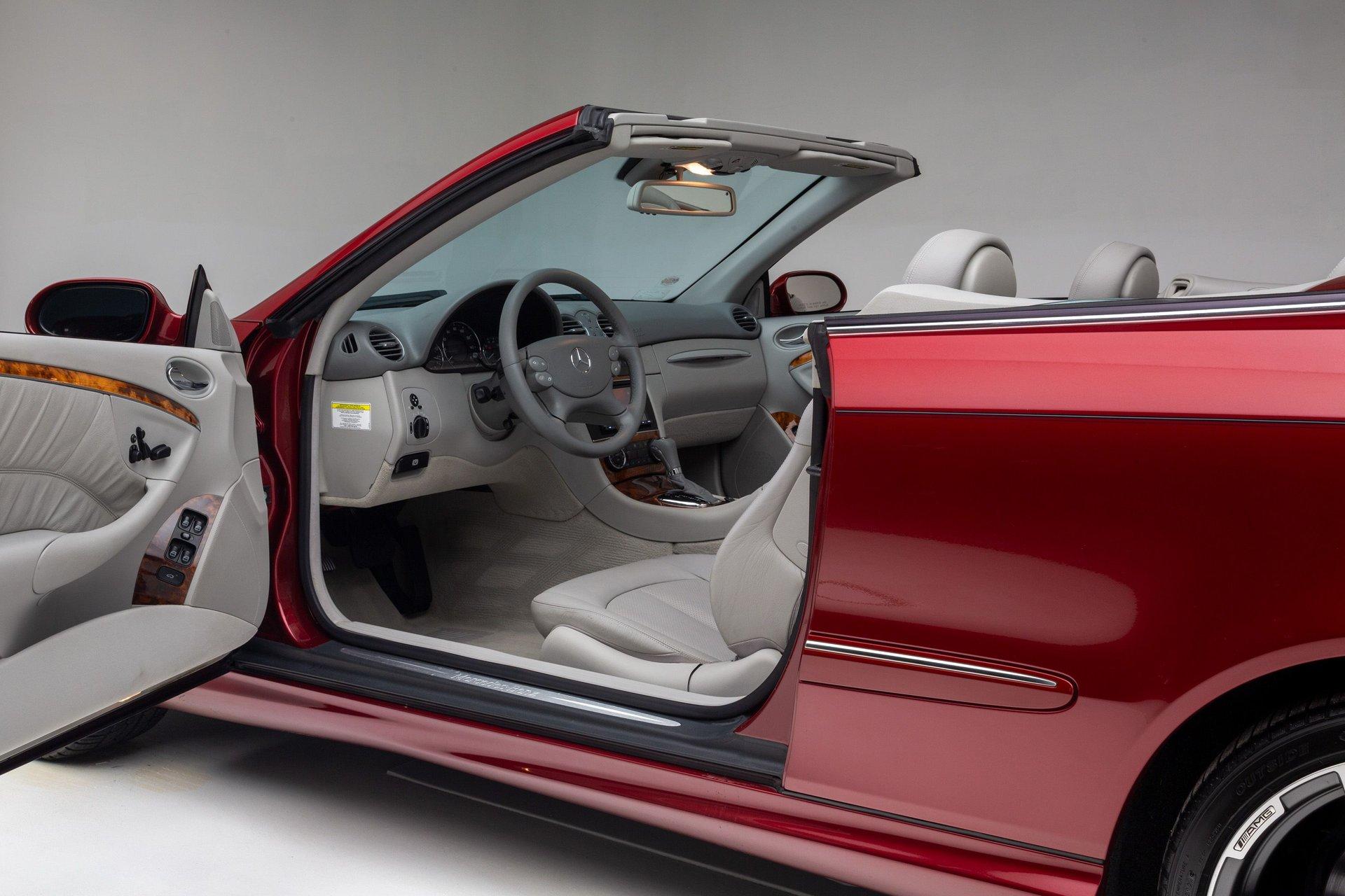 2005 Mercedes-Benz CLK500 17