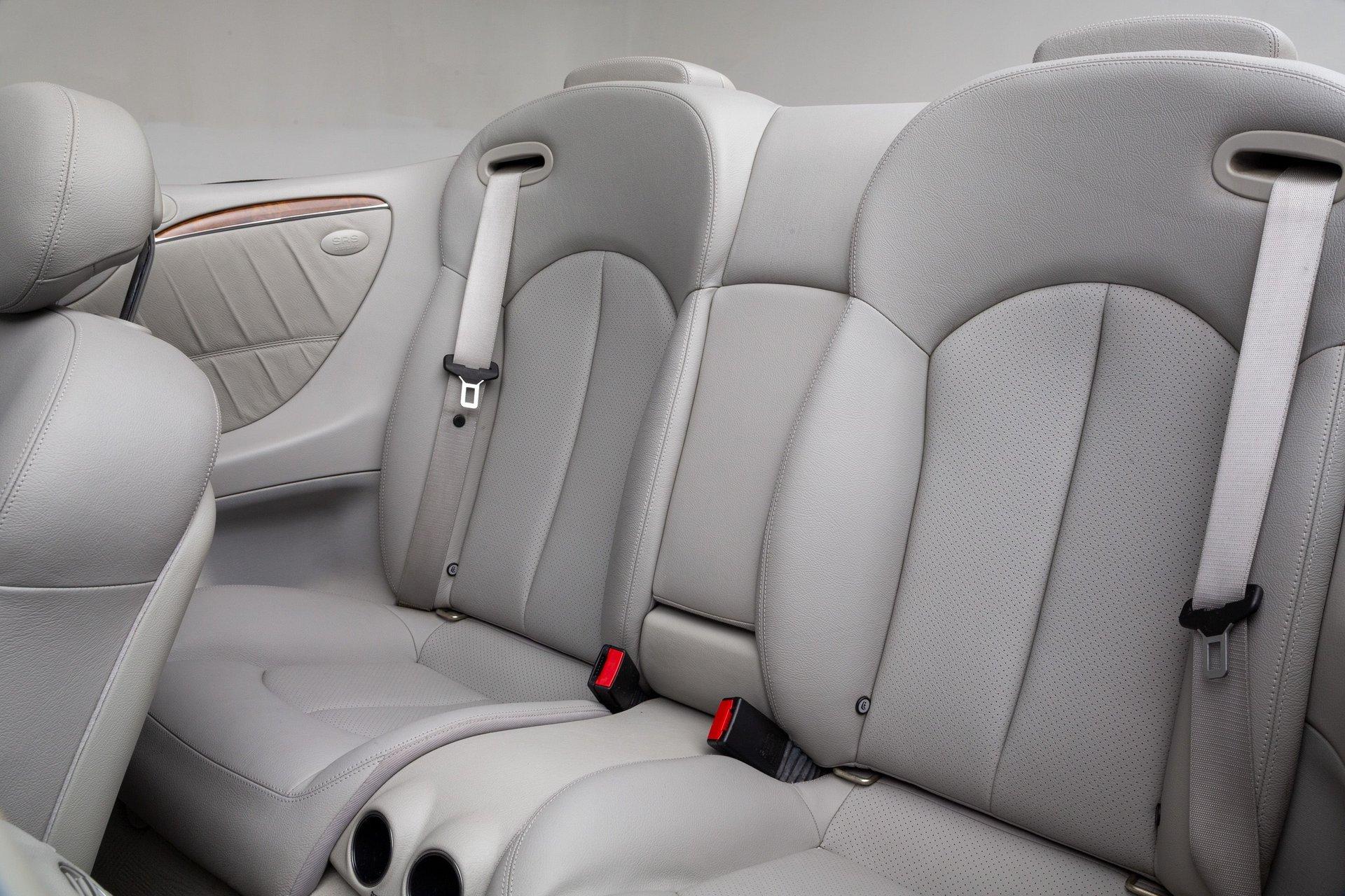 2005 Mercedes-Benz CLK500 22