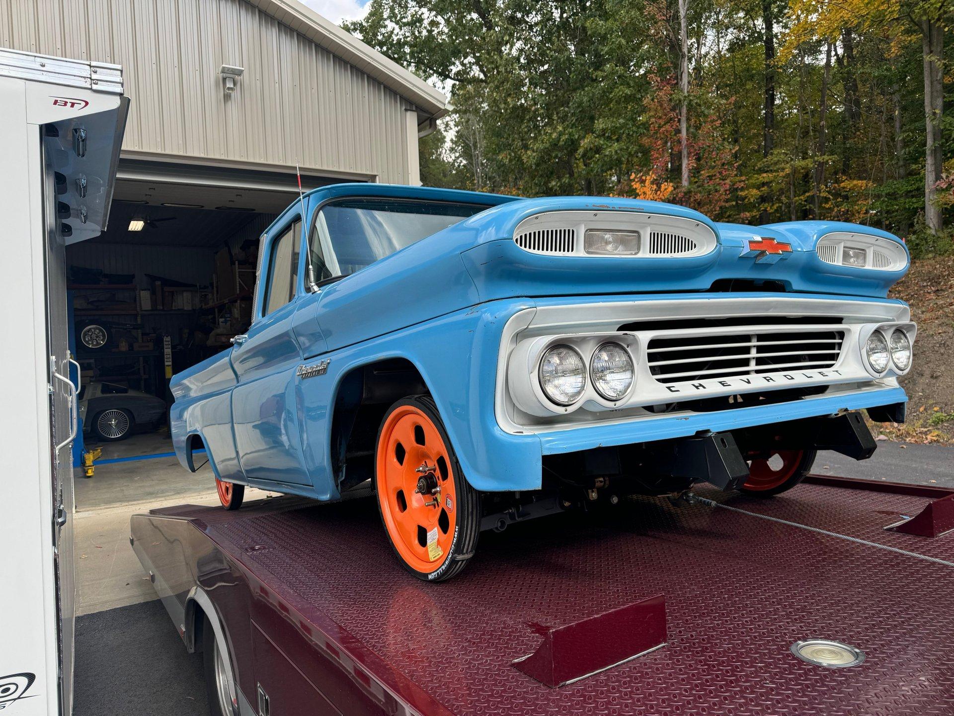 1960 Chevrolet C10 Pickup 4