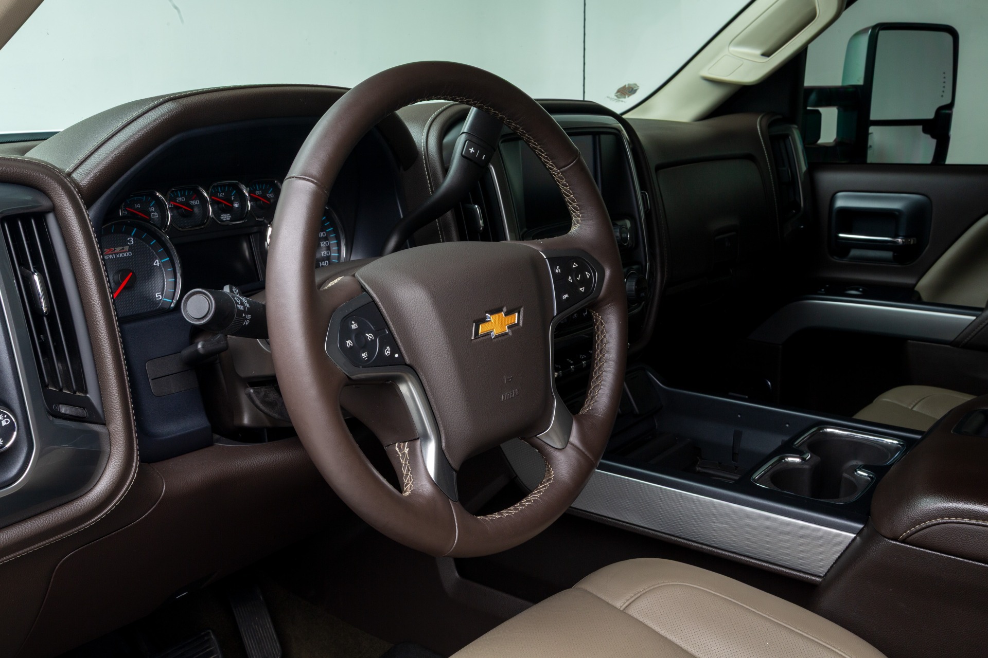 2015 Chevrolet Silverado 34
