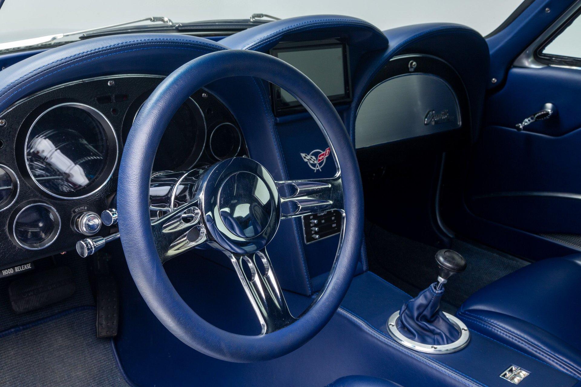 1963 Chevrolet Corvette 10