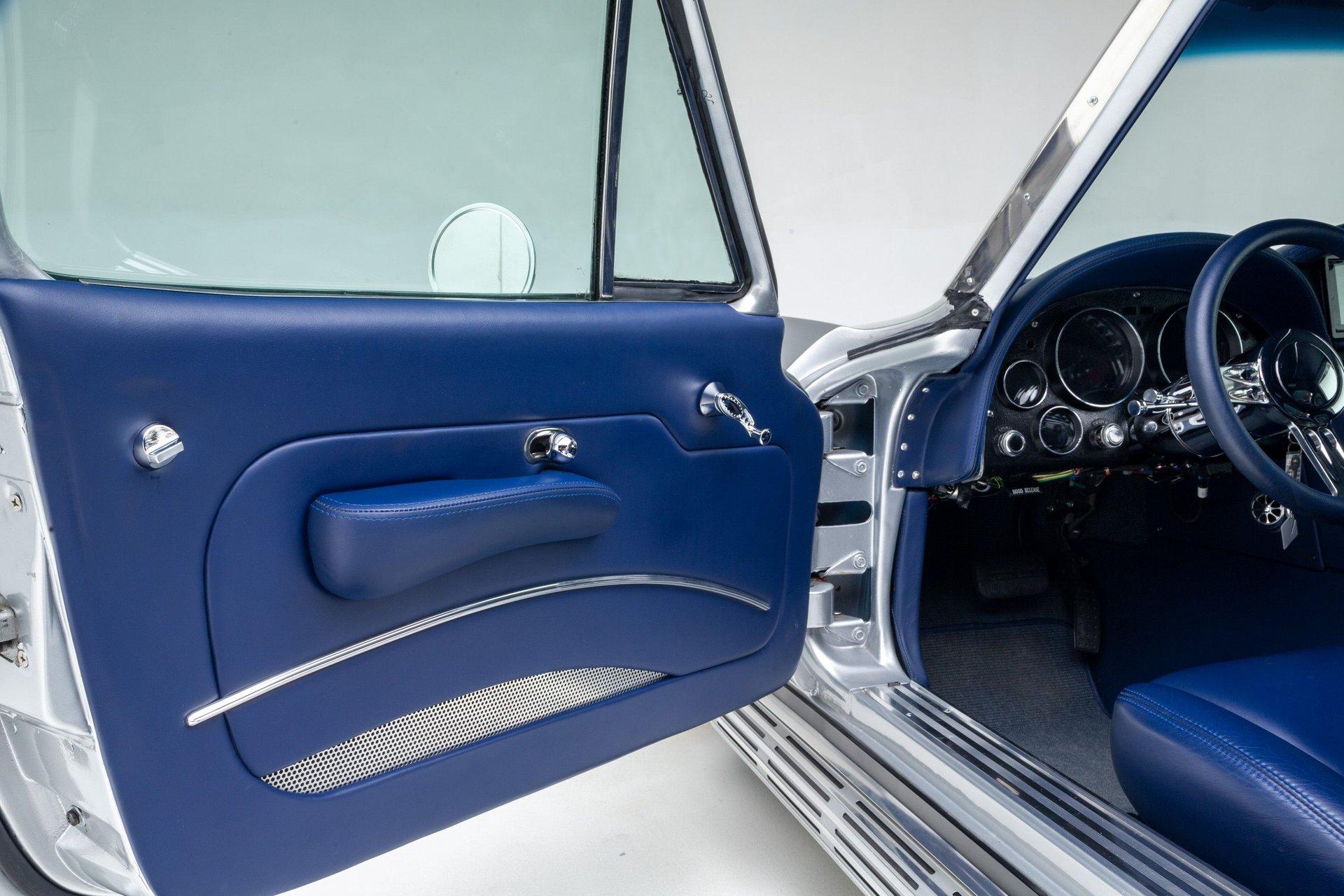 1963 Chevrolet Corvette 31