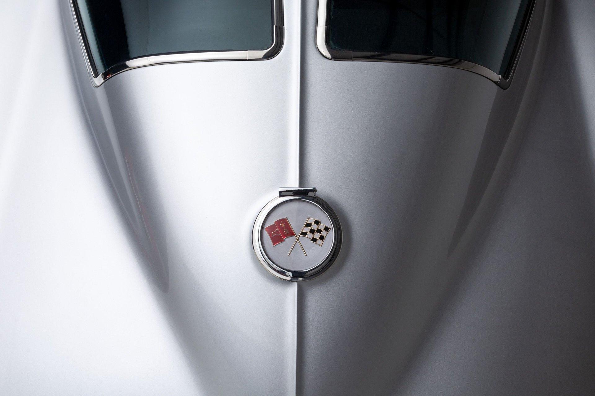 1963 Chevrolet Corvette 44