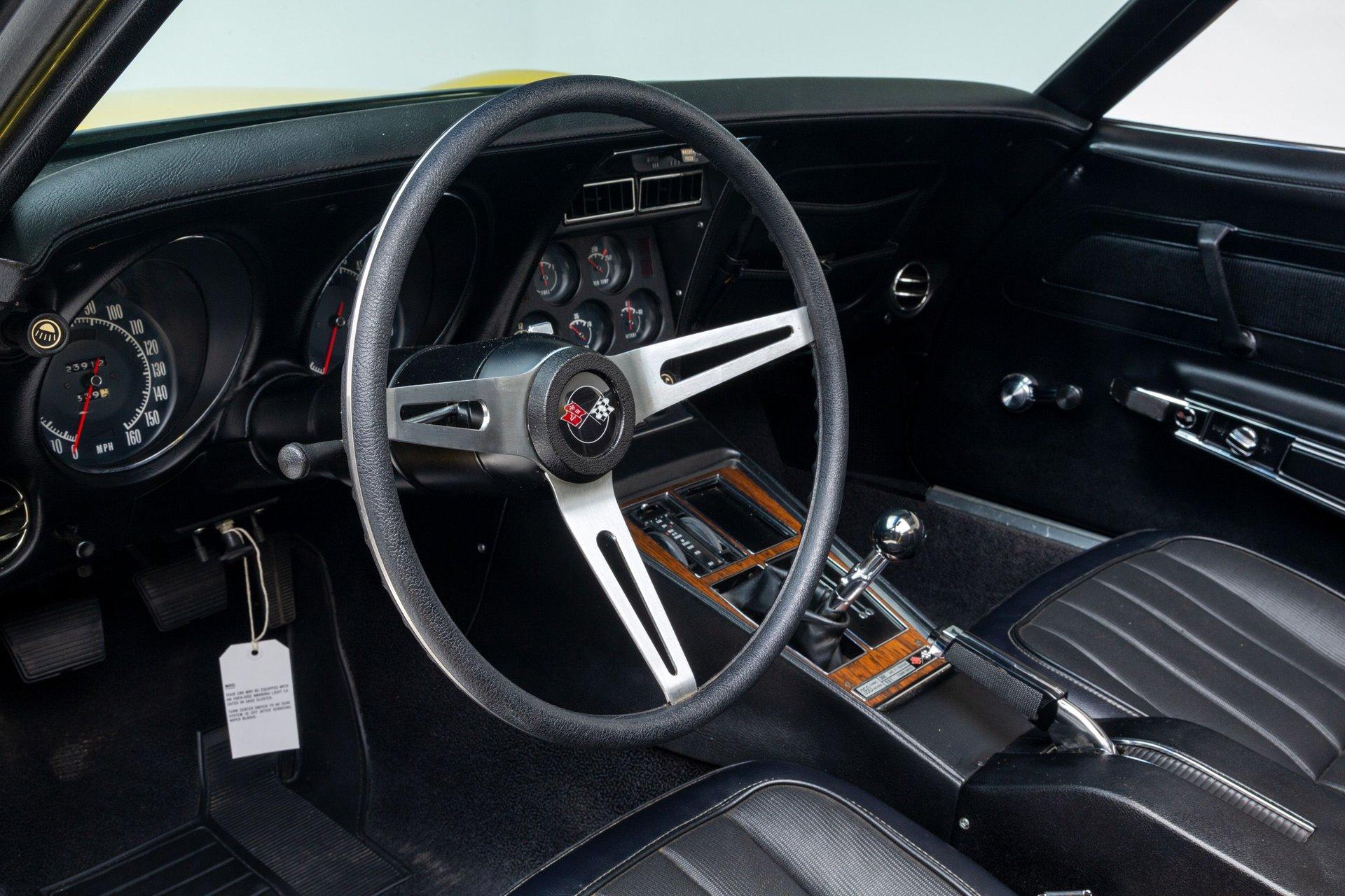 1972 Chevrolet Corvette 16