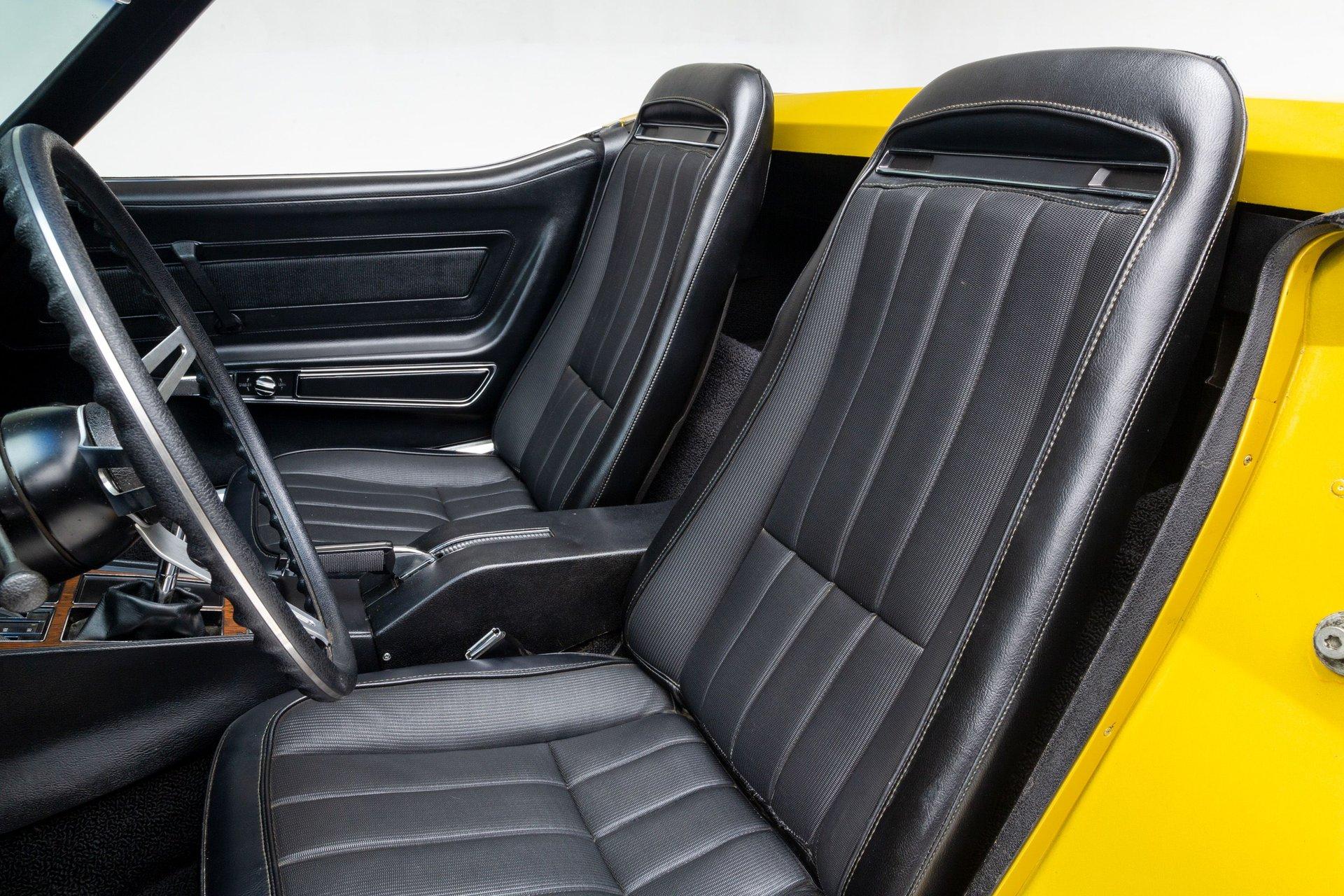 1972 Chevrolet Corvette 17