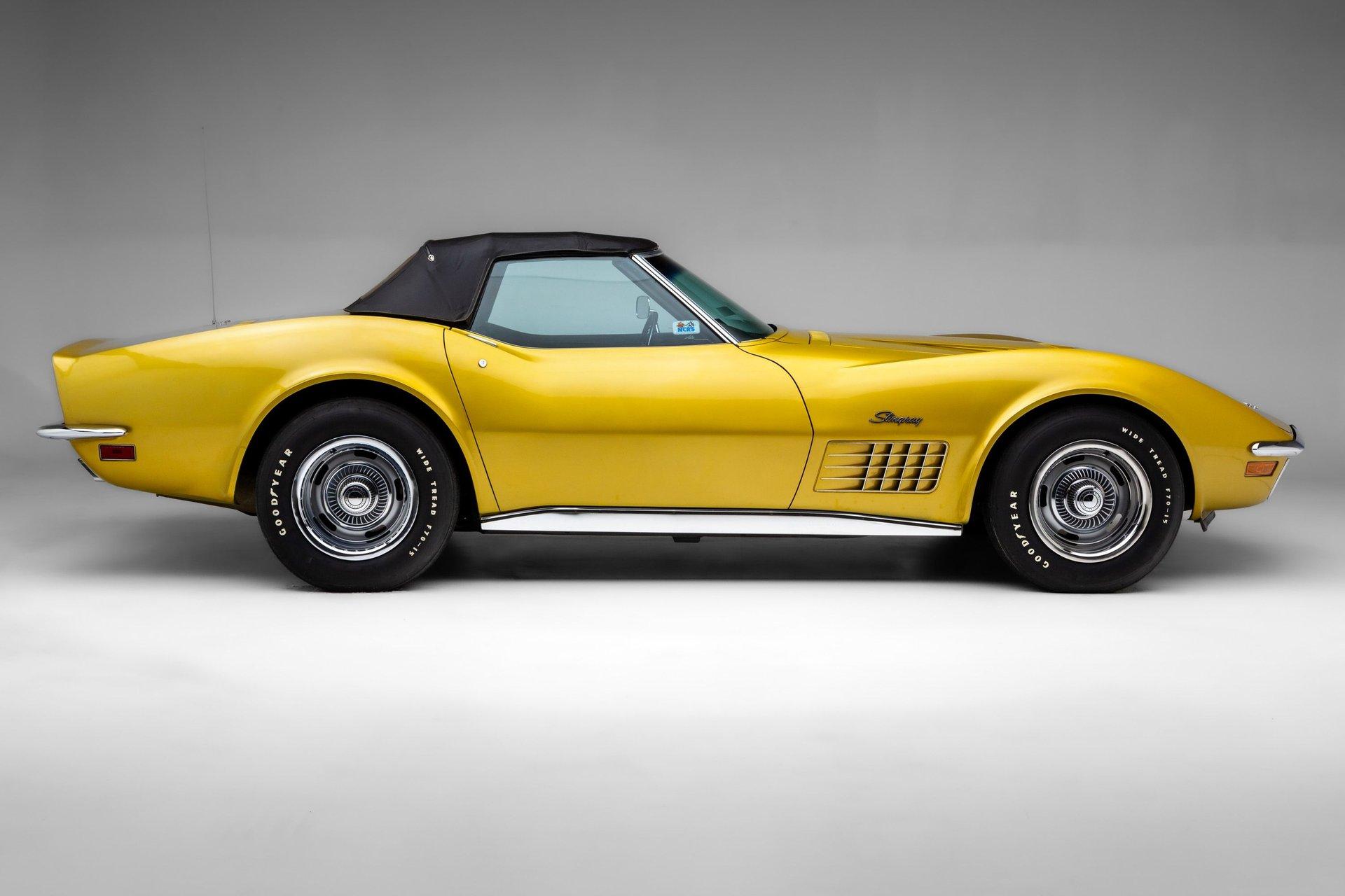 1972 Chevrolet Corvette 35
