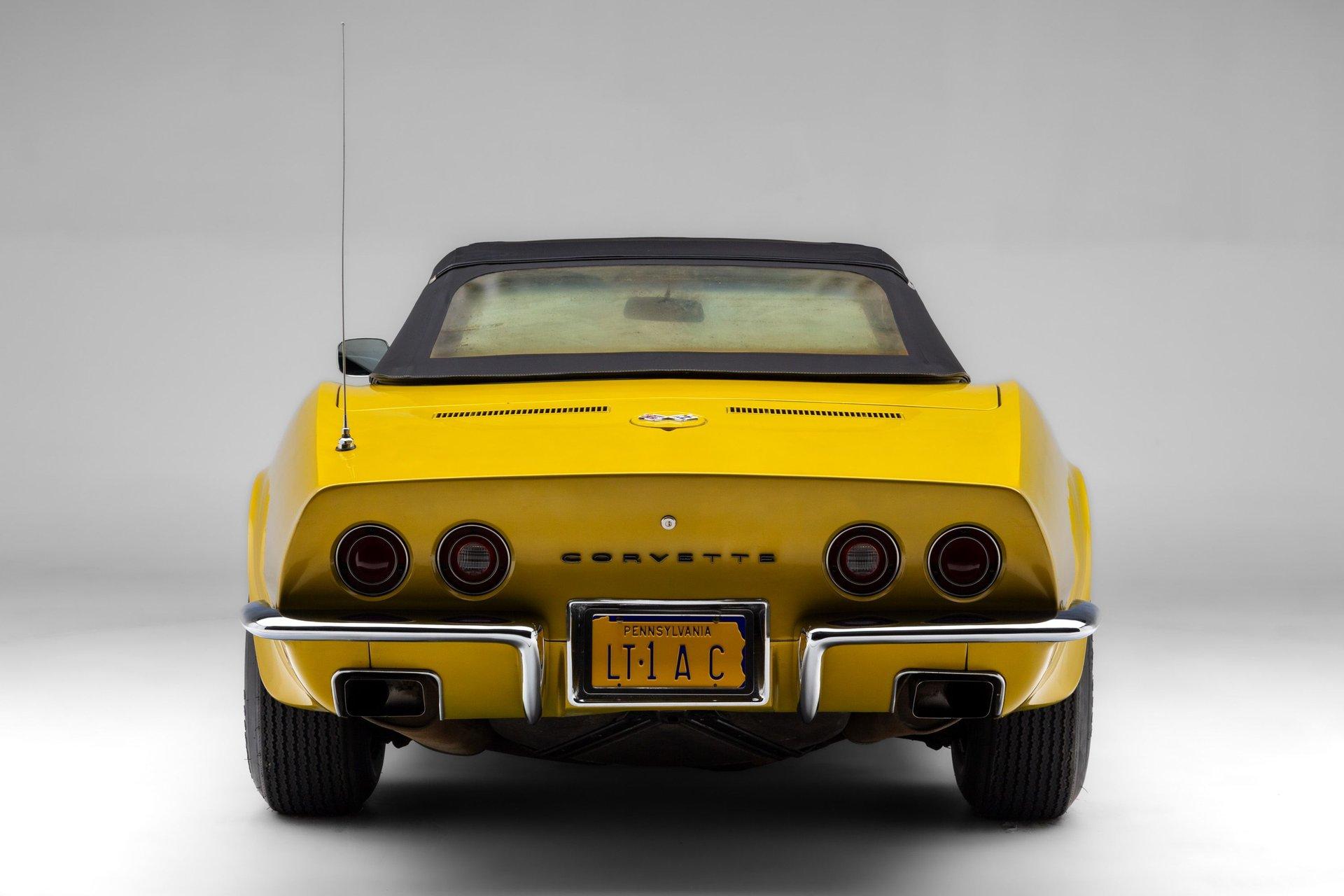 1972 Chevrolet Corvette 36