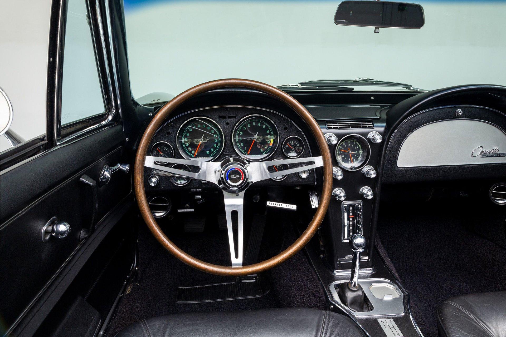 1965 Chevrolet Corvette 21
