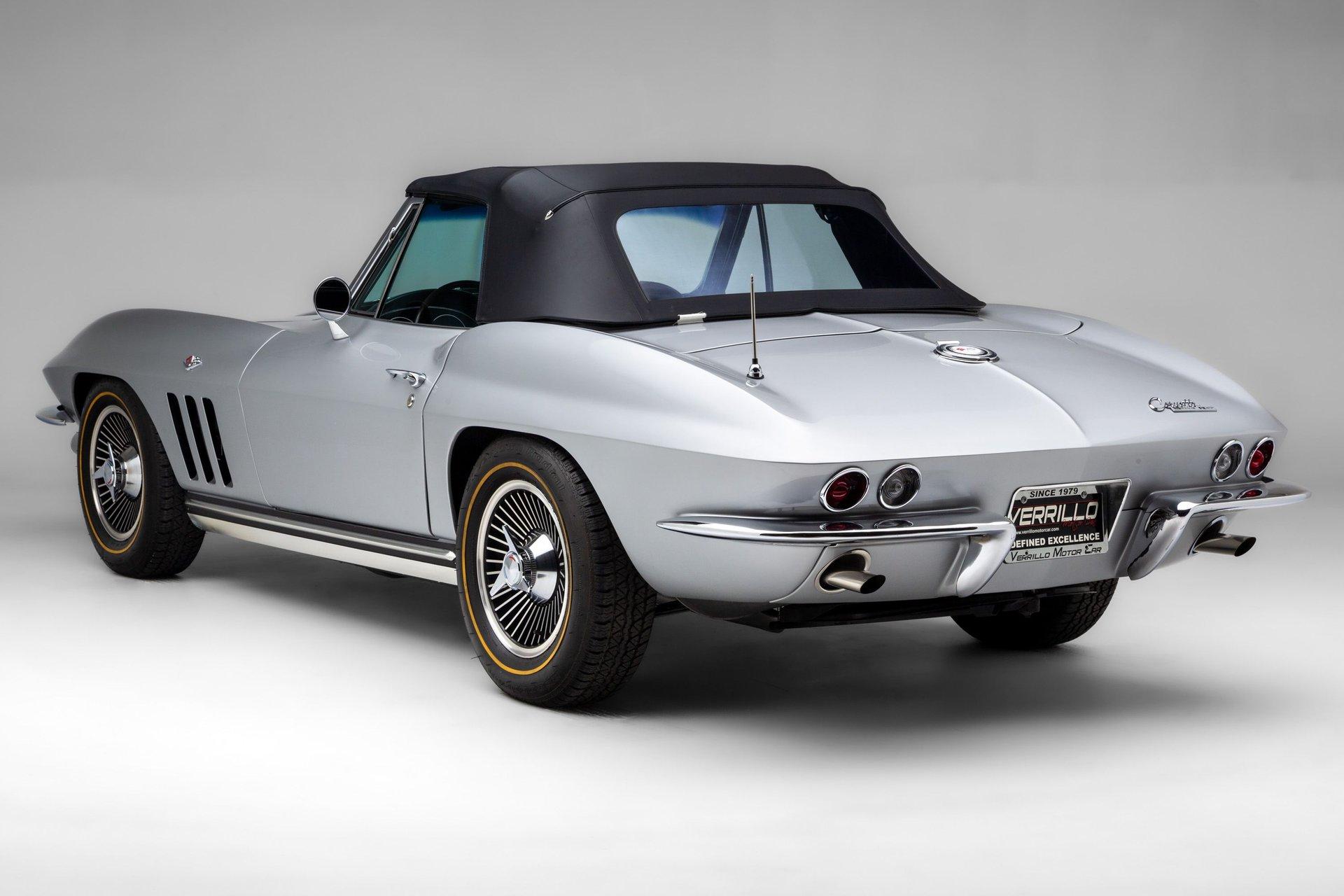 1965 Chevrolet Corvette 26