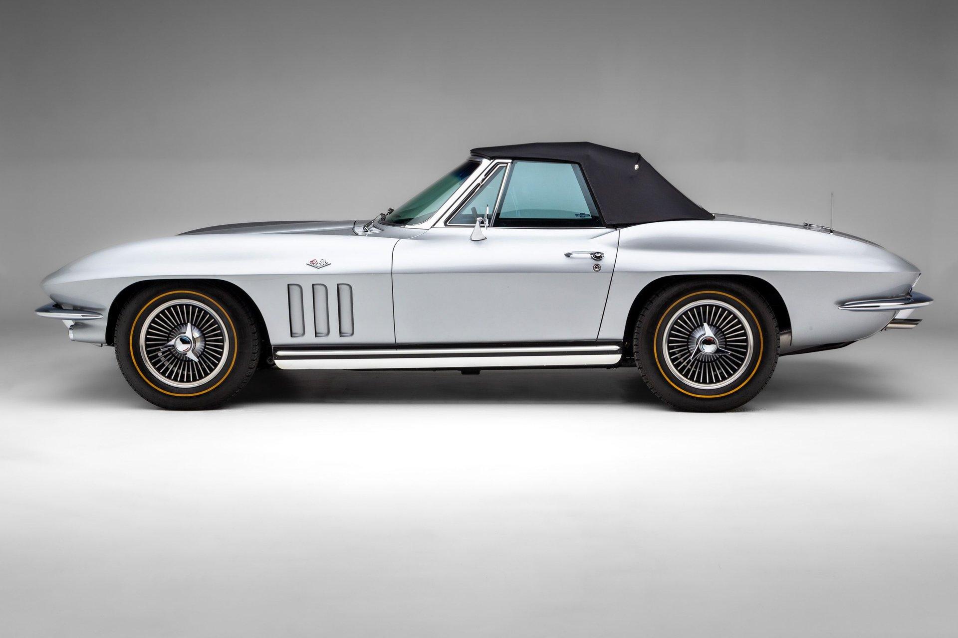 1965 Chevrolet Corvette 27