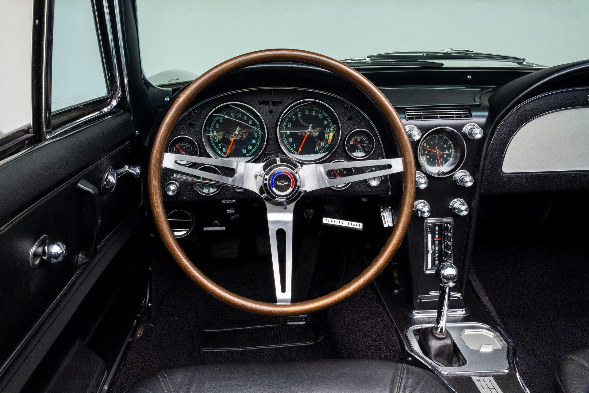 1965 Chevrolet Corvette 39