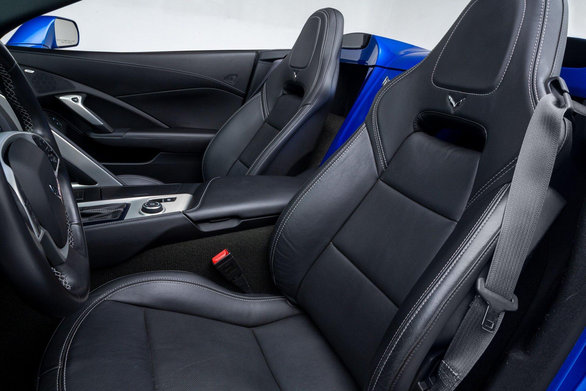 2015 Chevrolet Corvette 25