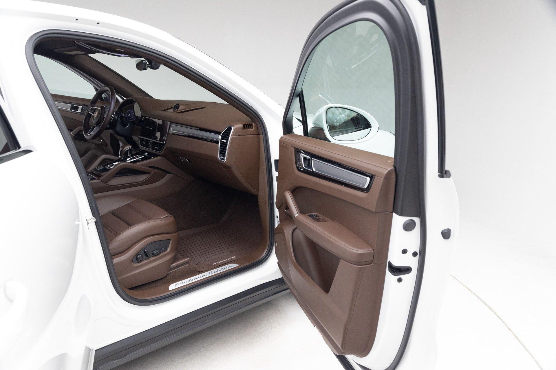 2022 Porsche Cayenne 23