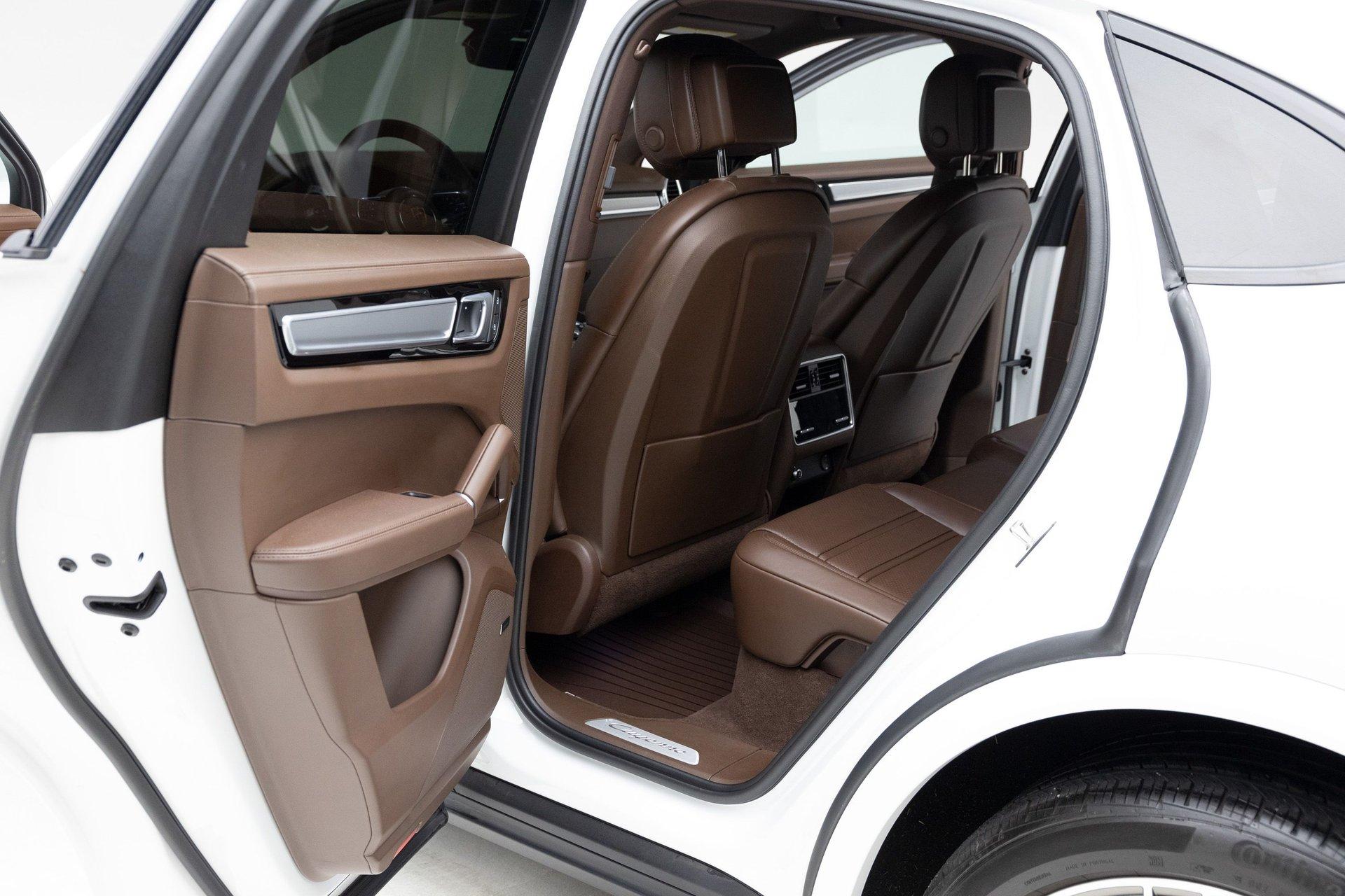 2022 Porsche Cayenne 41