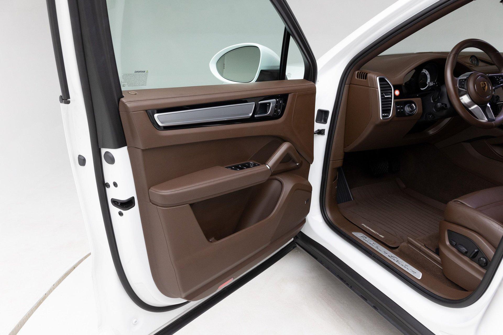 2022 Porsche Cayenne 47