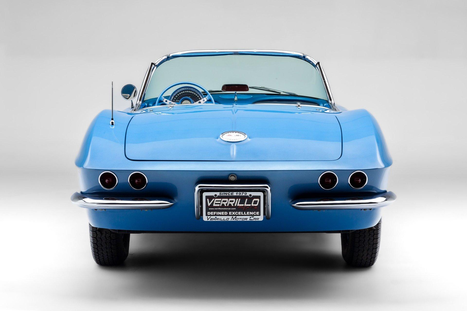 1961 Chevrolet Corvette 28