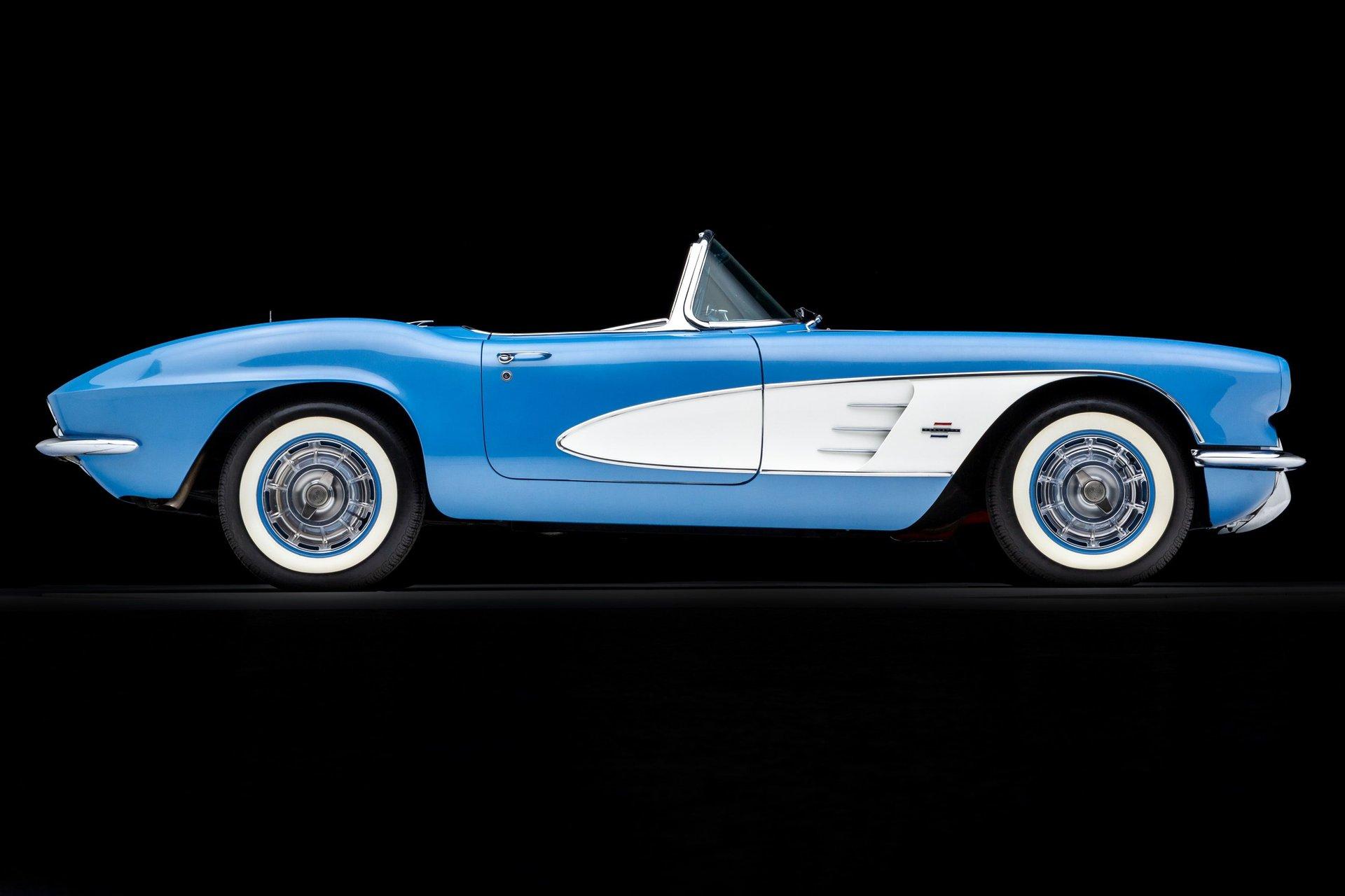 1961 Chevrolet Corvette 29