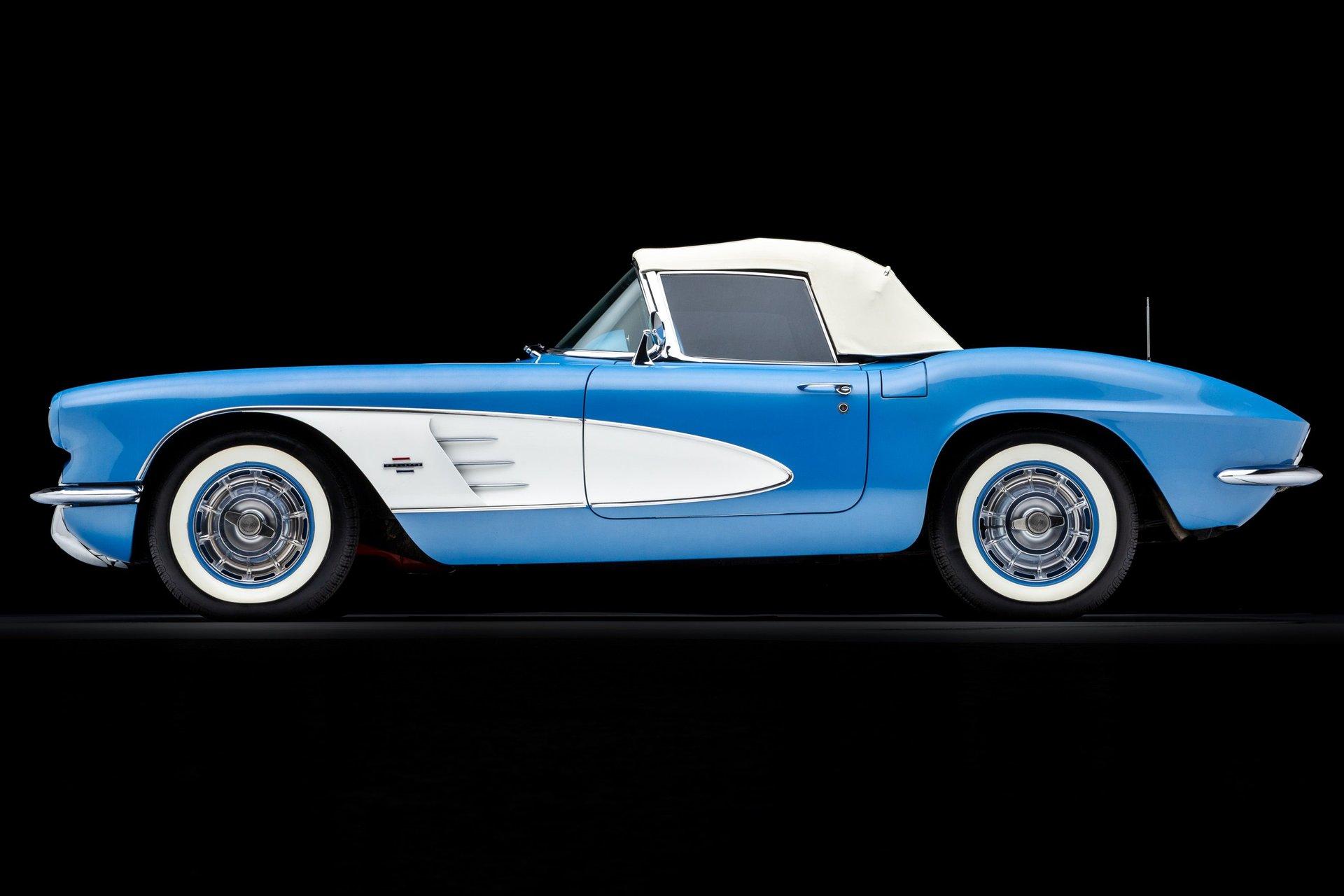 1961 Chevrolet Corvette 2