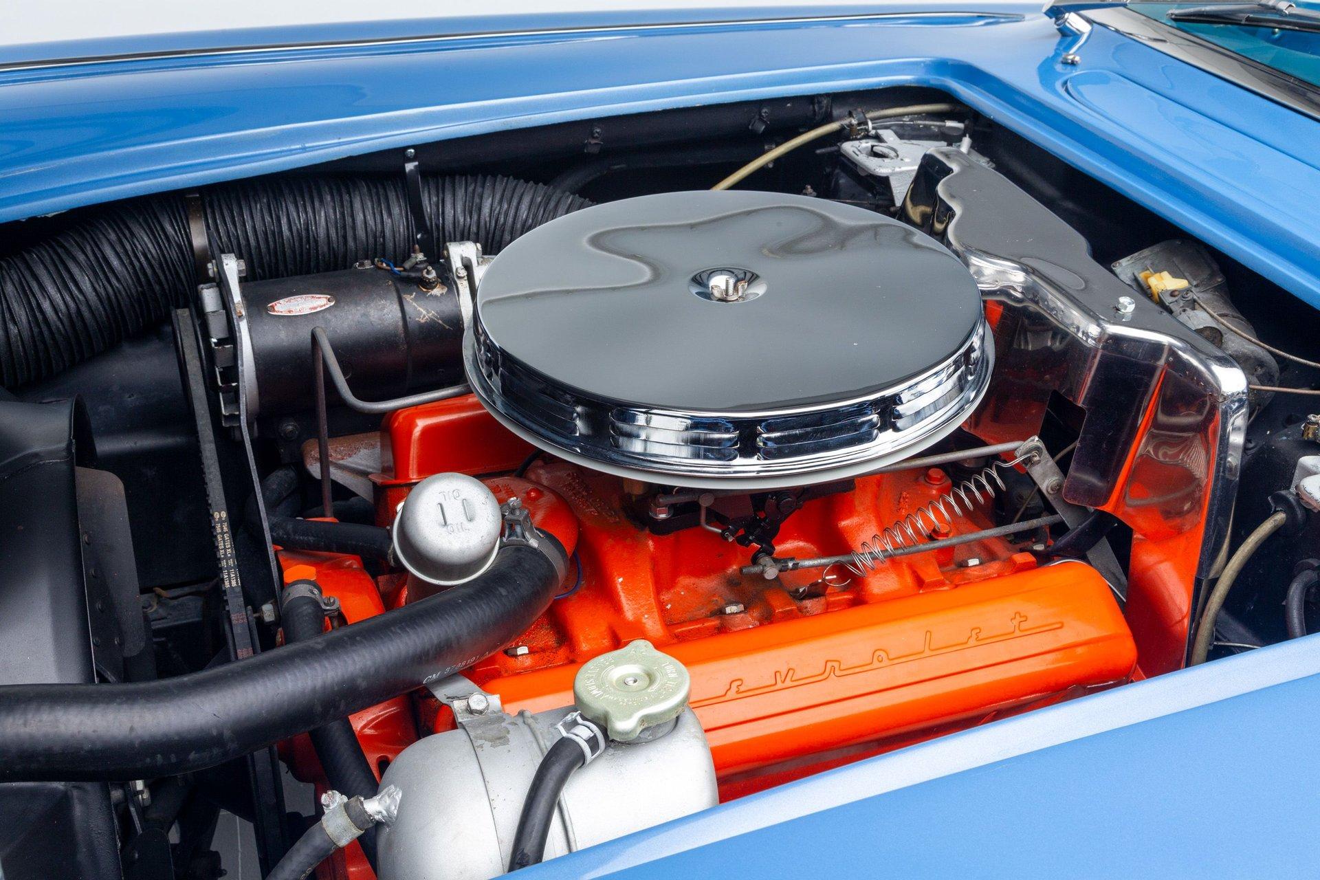 1961 Chevrolet Corvette 38
