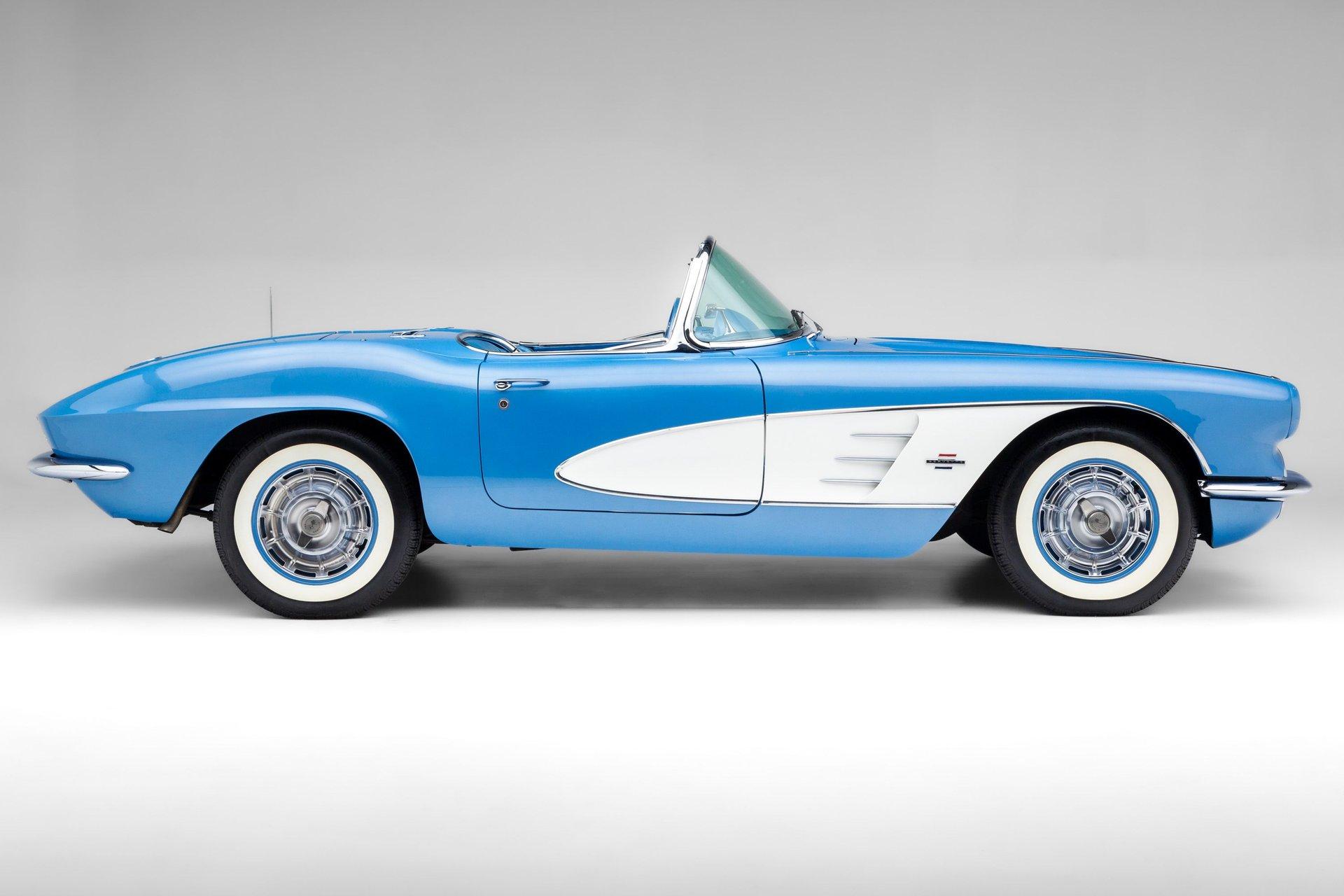 1961 Chevrolet Corvette 3