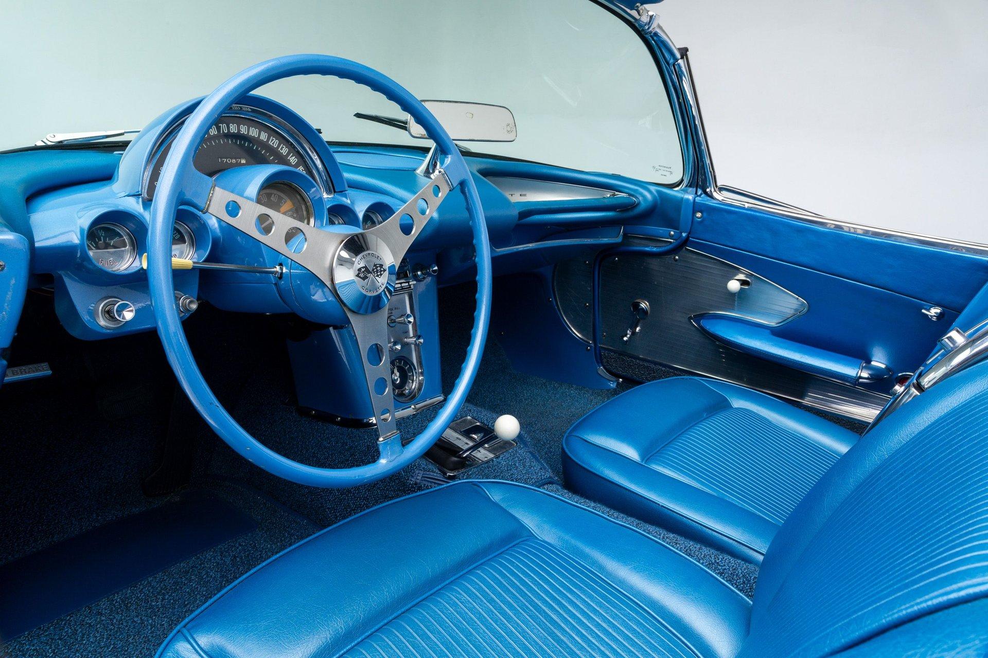 1961 Chevrolet Corvette 45