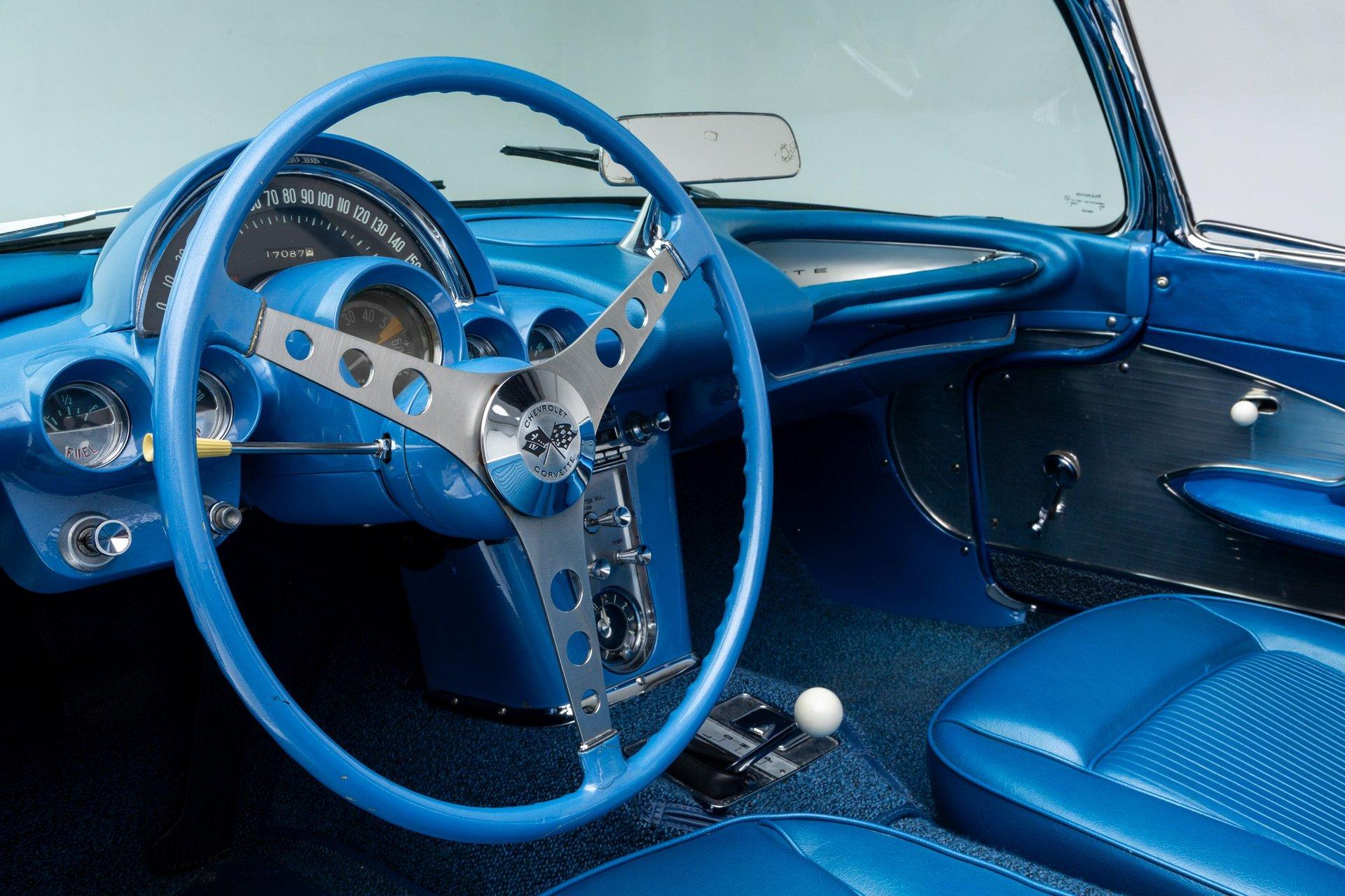 1961 Chevrolet Corvette 46