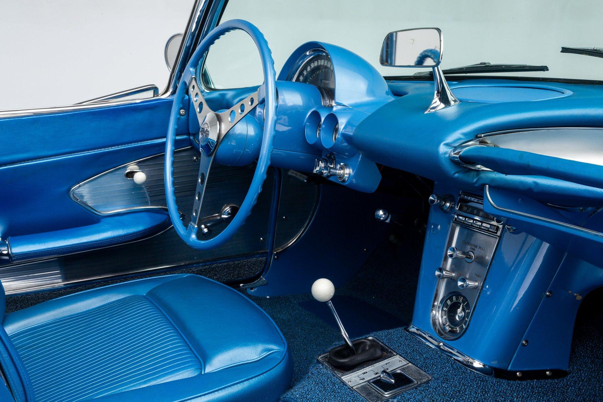 1961 Chevrolet Corvette 52